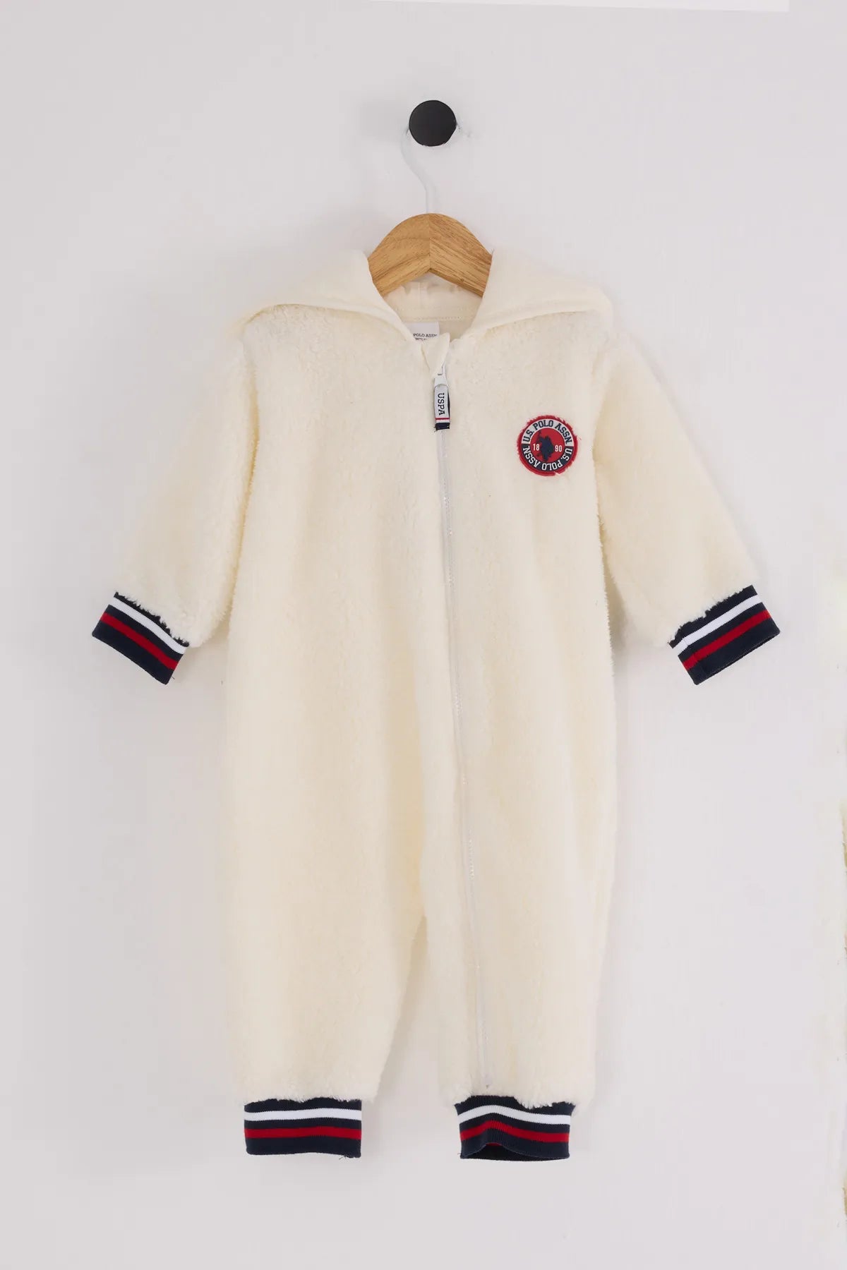 U.S. Polo Assn._White_Overall_USB2539_White_01