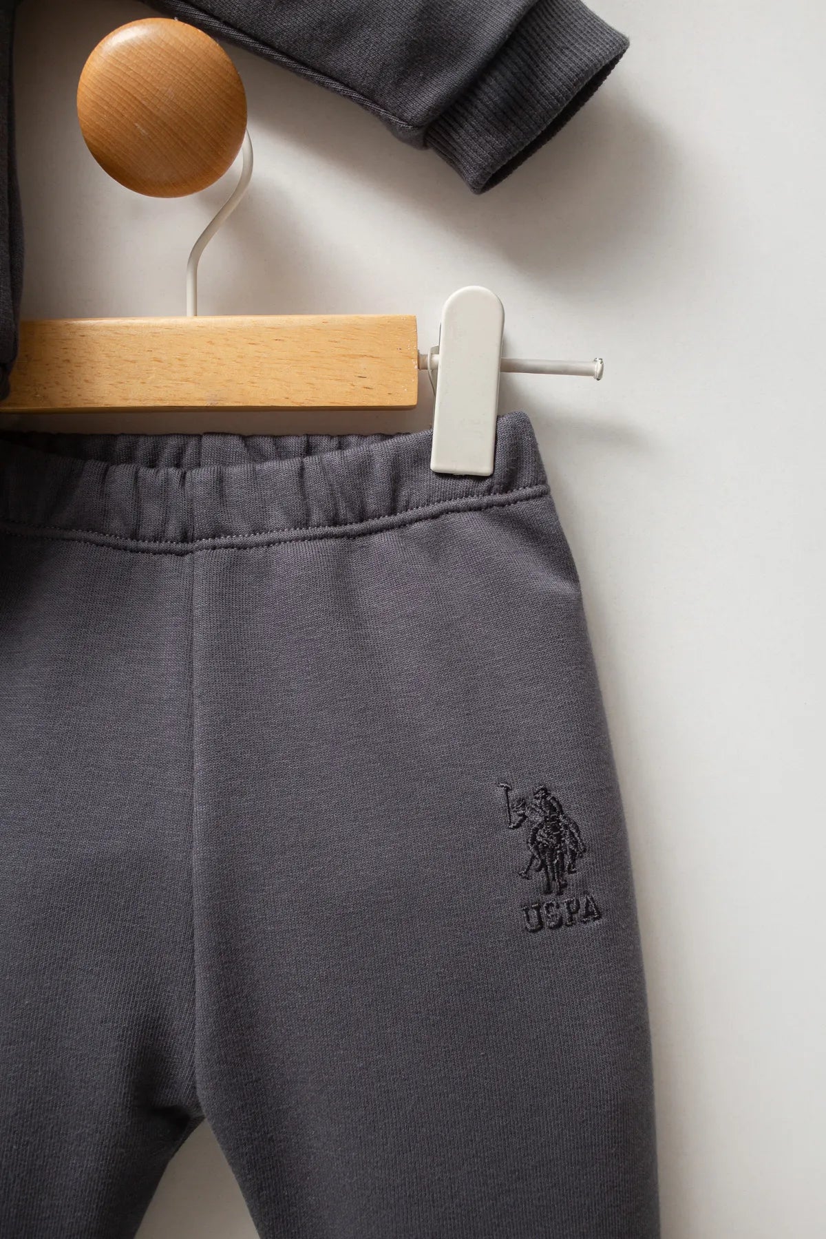 U.S. Polo Assn._Smoky_2 Pieces Set_USB2585_Smoky_03