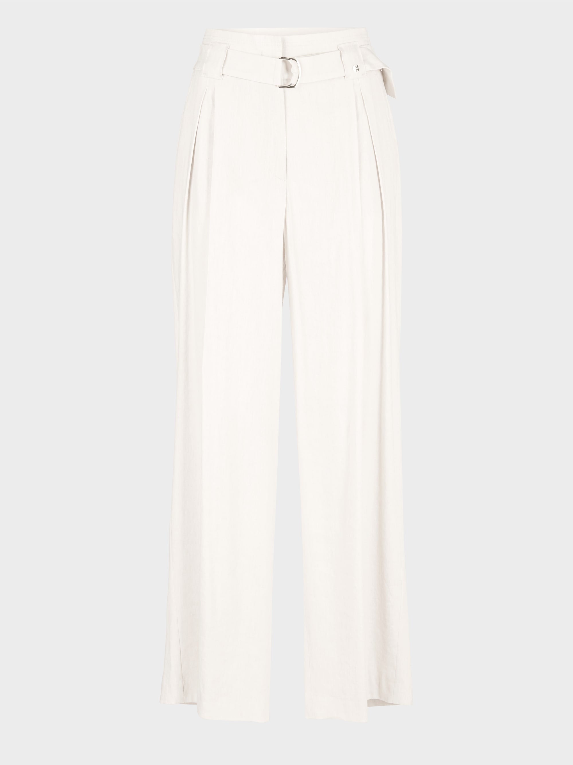Model Wichita Paperbag Style Pants_Wc 81.52 W47_110_06