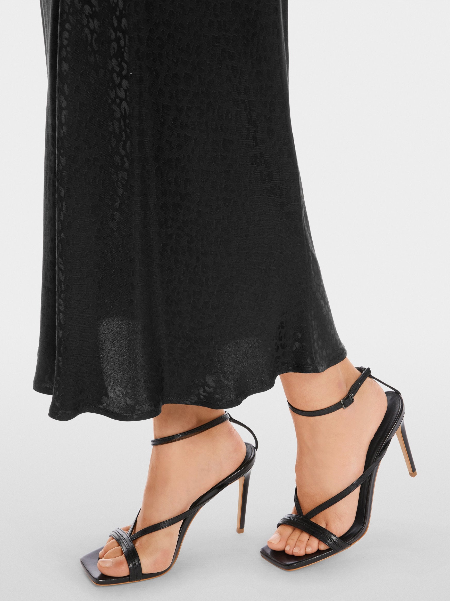 Leo Jacquard Skirt_XG 71.03 W13_900_04