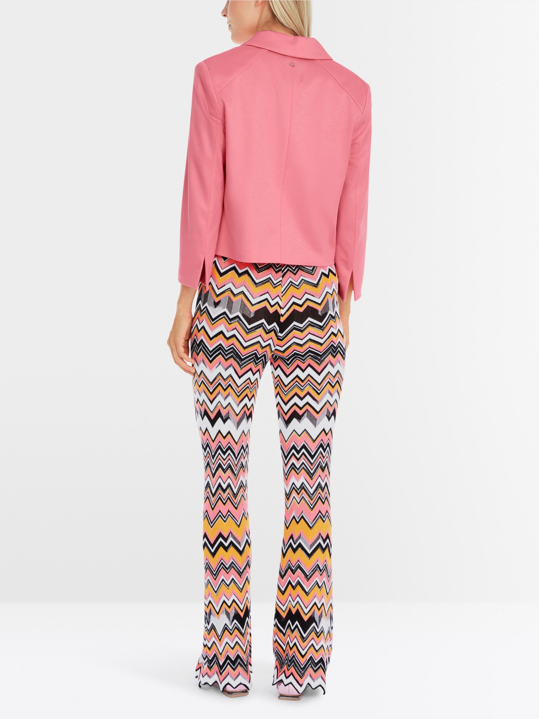 Marc Cain_Short Jacket with Kent Collar_YA 31.01 J24_236_02