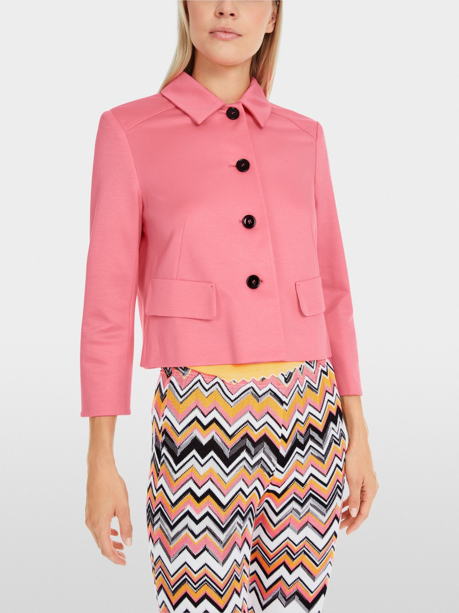 Marc Cain_Short Jacket with Kent Collar_YA 31.01 J24_236_06