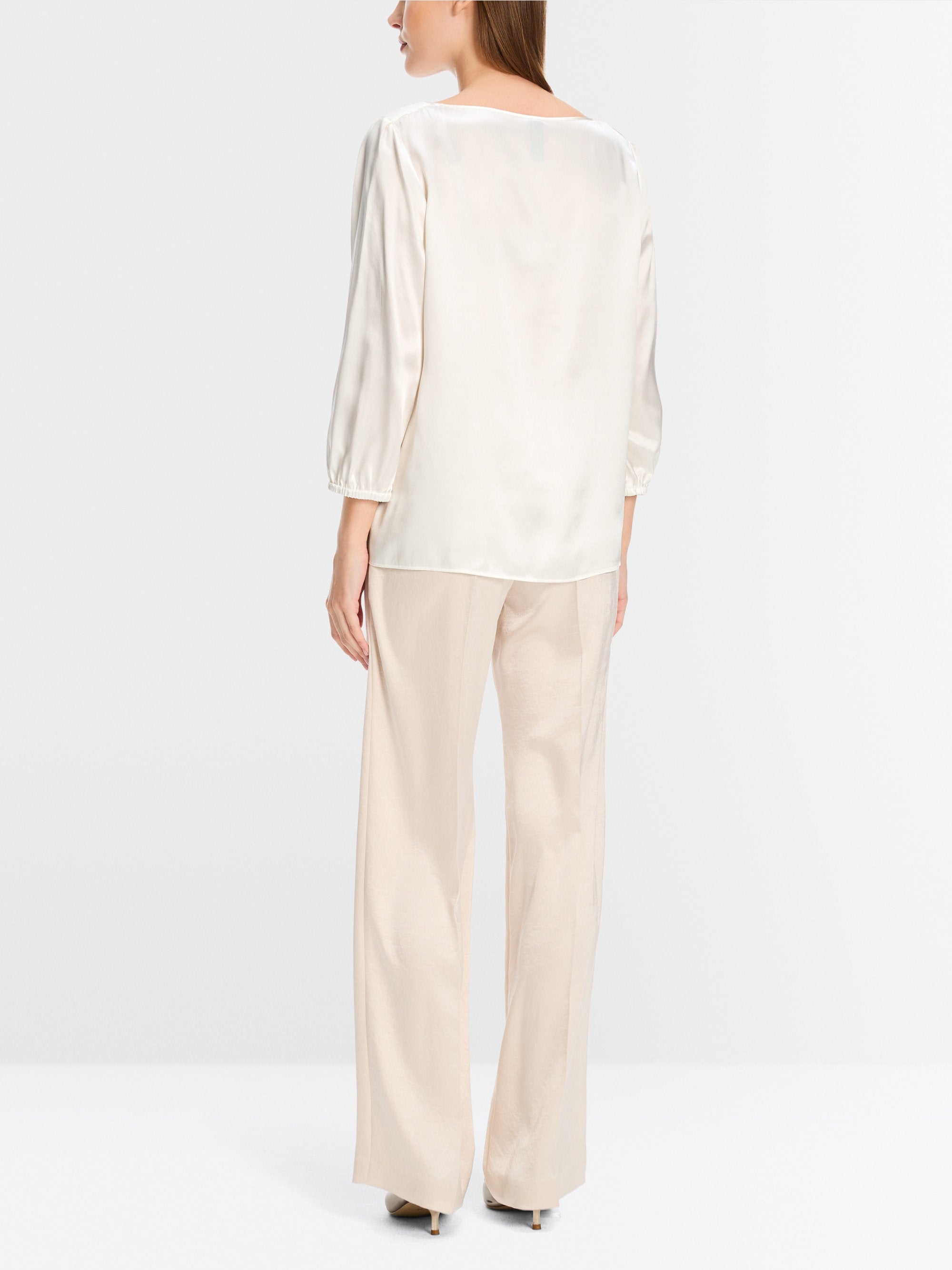 Marc Cain_Feminine Blouse in Pure Silk_YA 51.23 W52_110_02