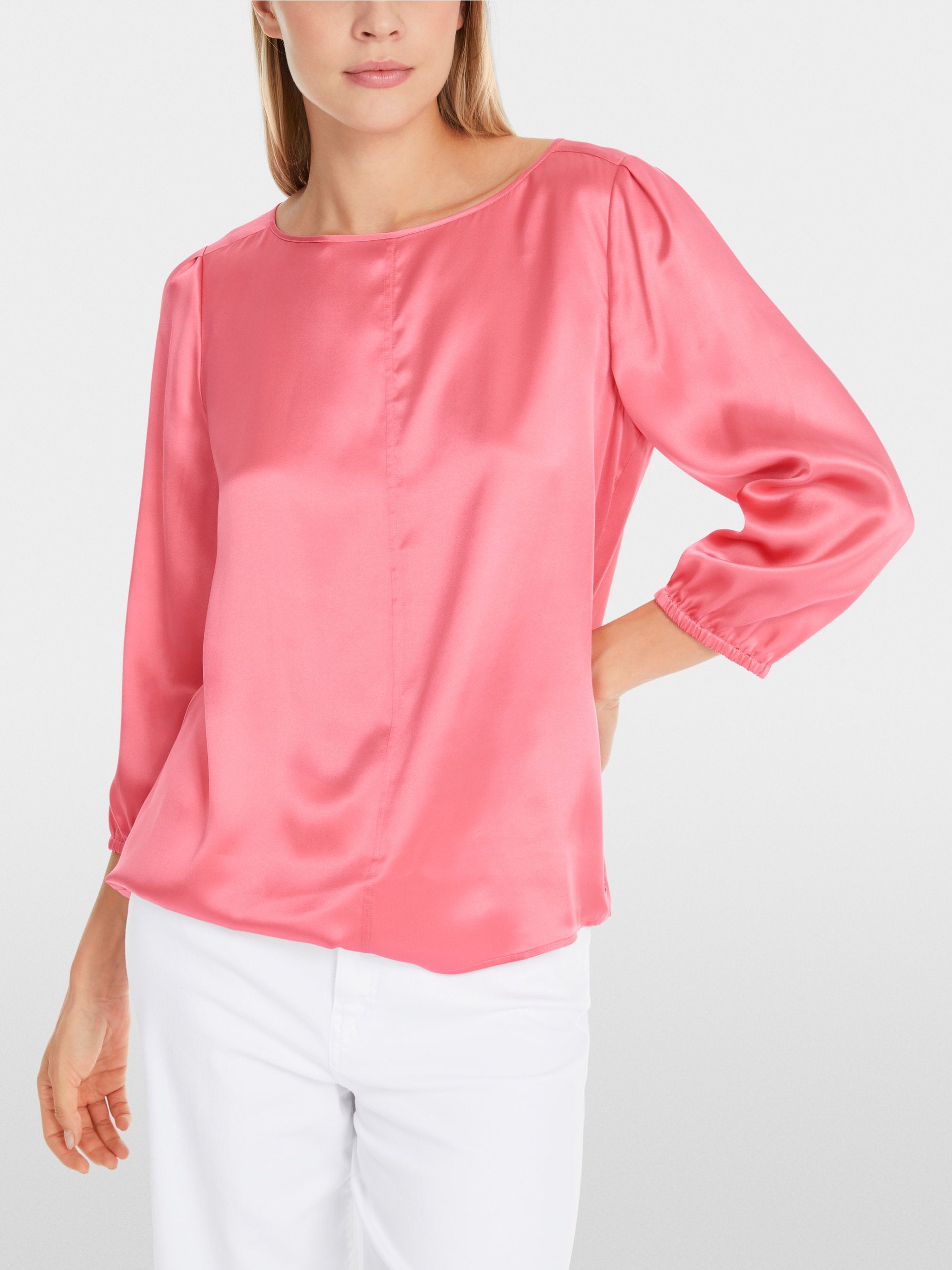 Marc Cain_Feminine Blouse in Pure Silk_YA 51.23 W52_236_07