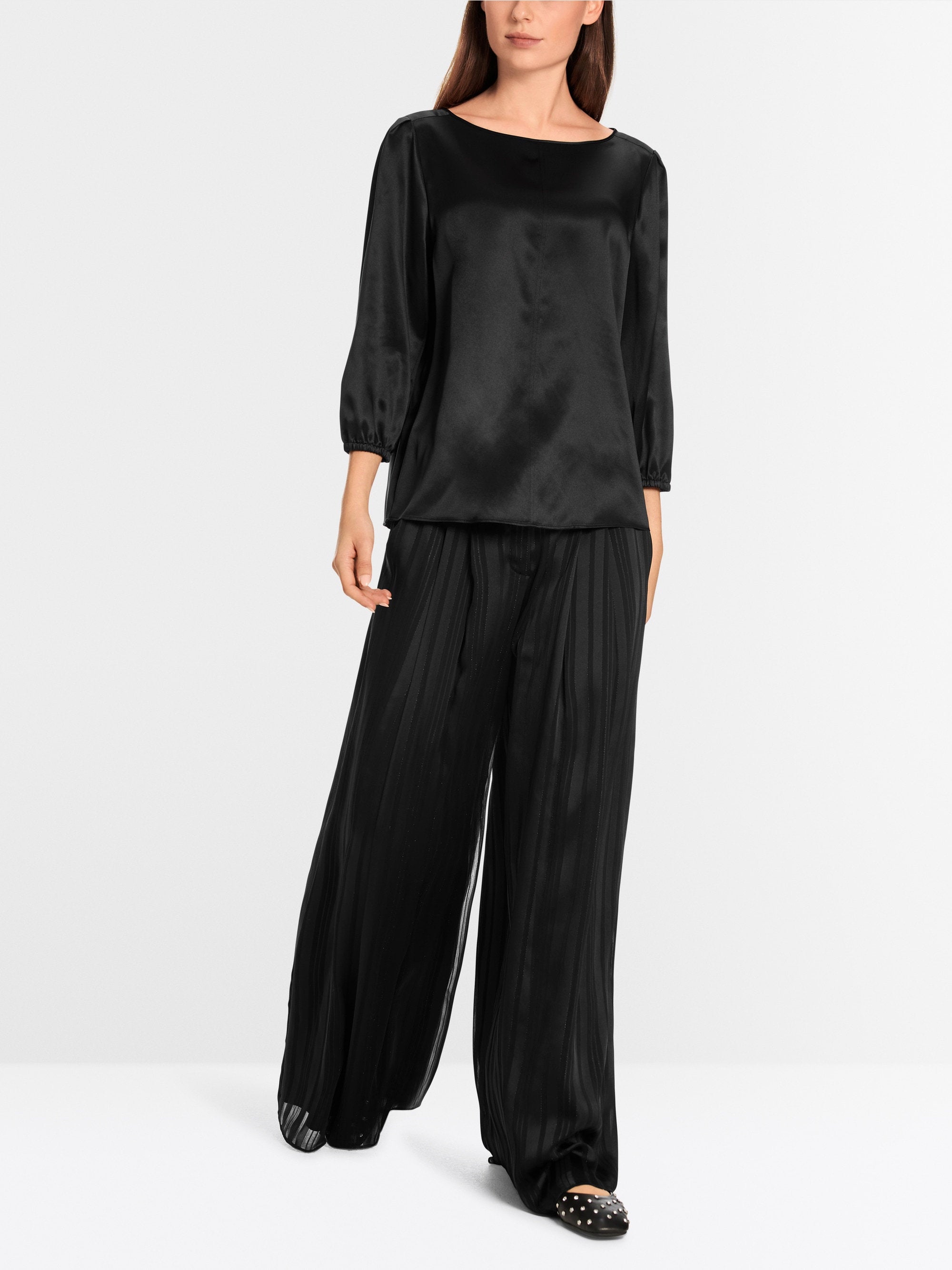 Marc Cain_Feminine Blouse in Pure Silk_YA 51.23 W52_900_05