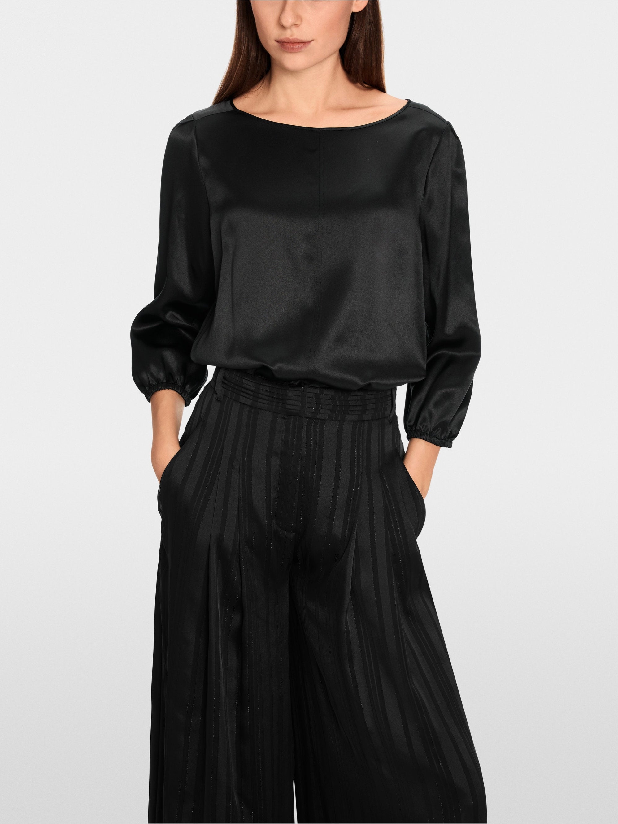 Marc Cain_Feminine Blouse in Pure Silk_YA 51.23 W52_900_06