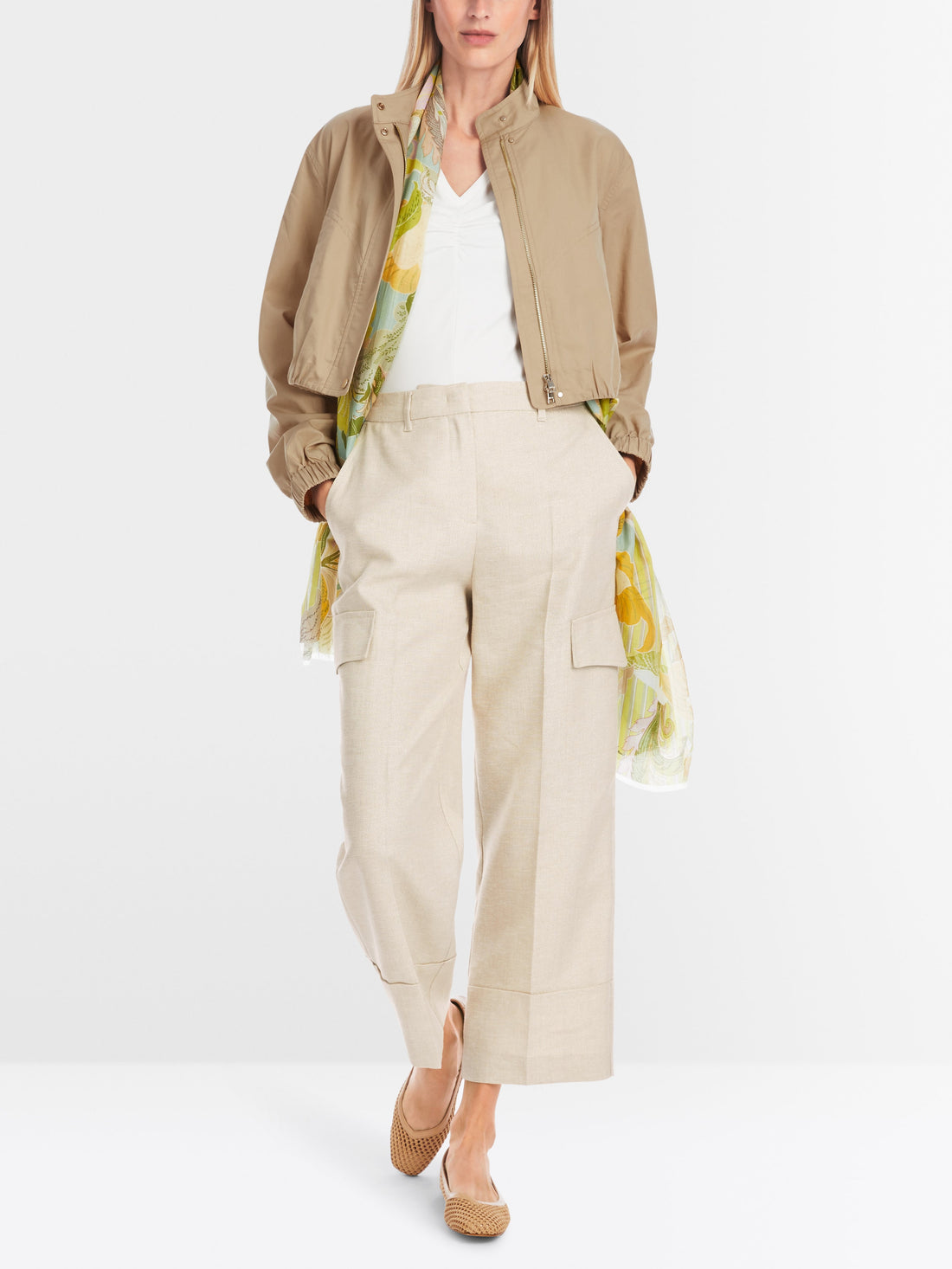 Marc Cain_Short Jacket with Stand-Up Collar_YC 31.17 W70_608_02