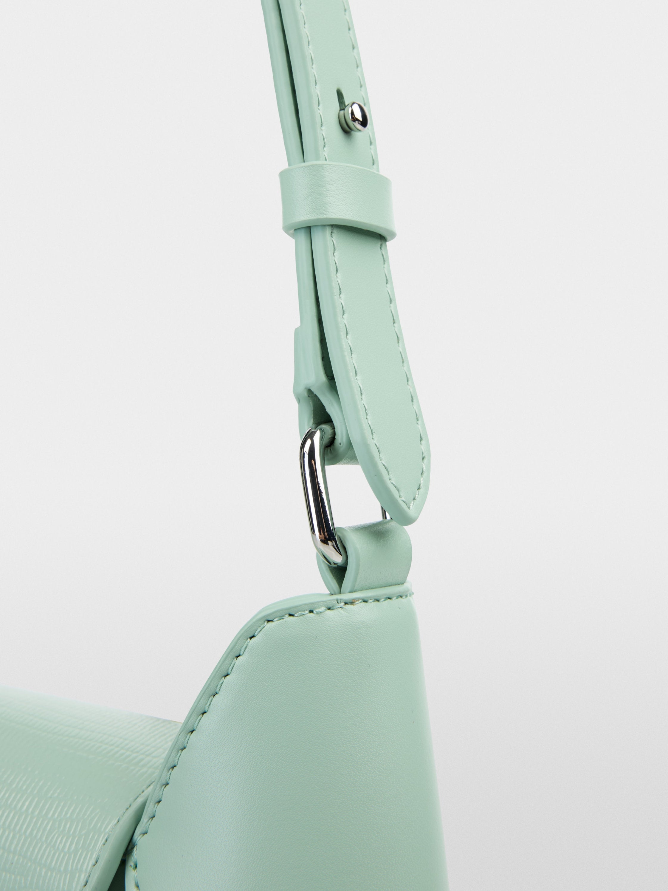 Marc Cain_Shoulder Bag with Metal Fastener_YC TI.07 L19_504_05