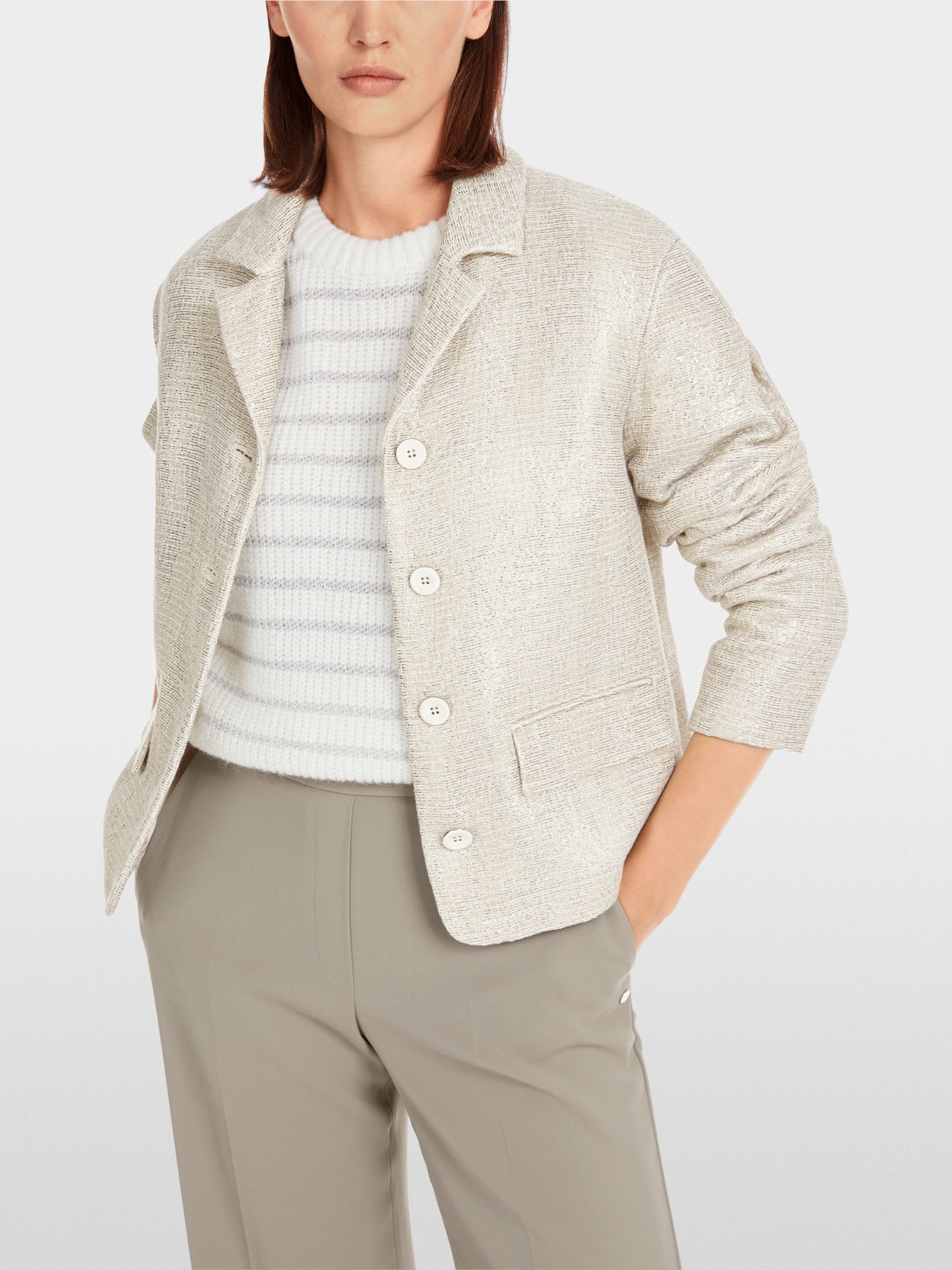 Jacket with Subtle Shimmer_YC 31.06 W57_800_05