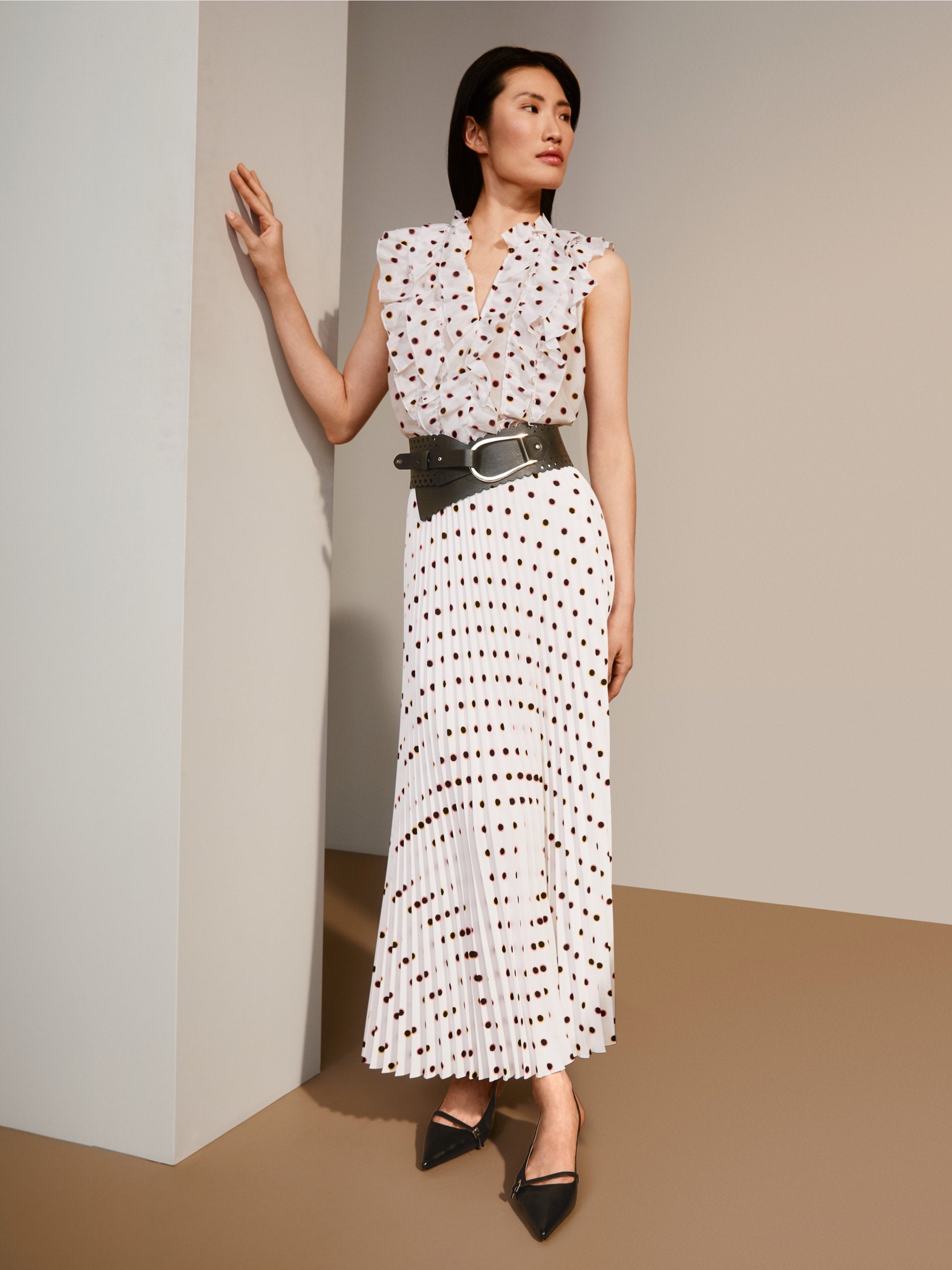 Marc Cain_Ruffled Blouse with Polka Dots_YC 61.02 W29_110_09