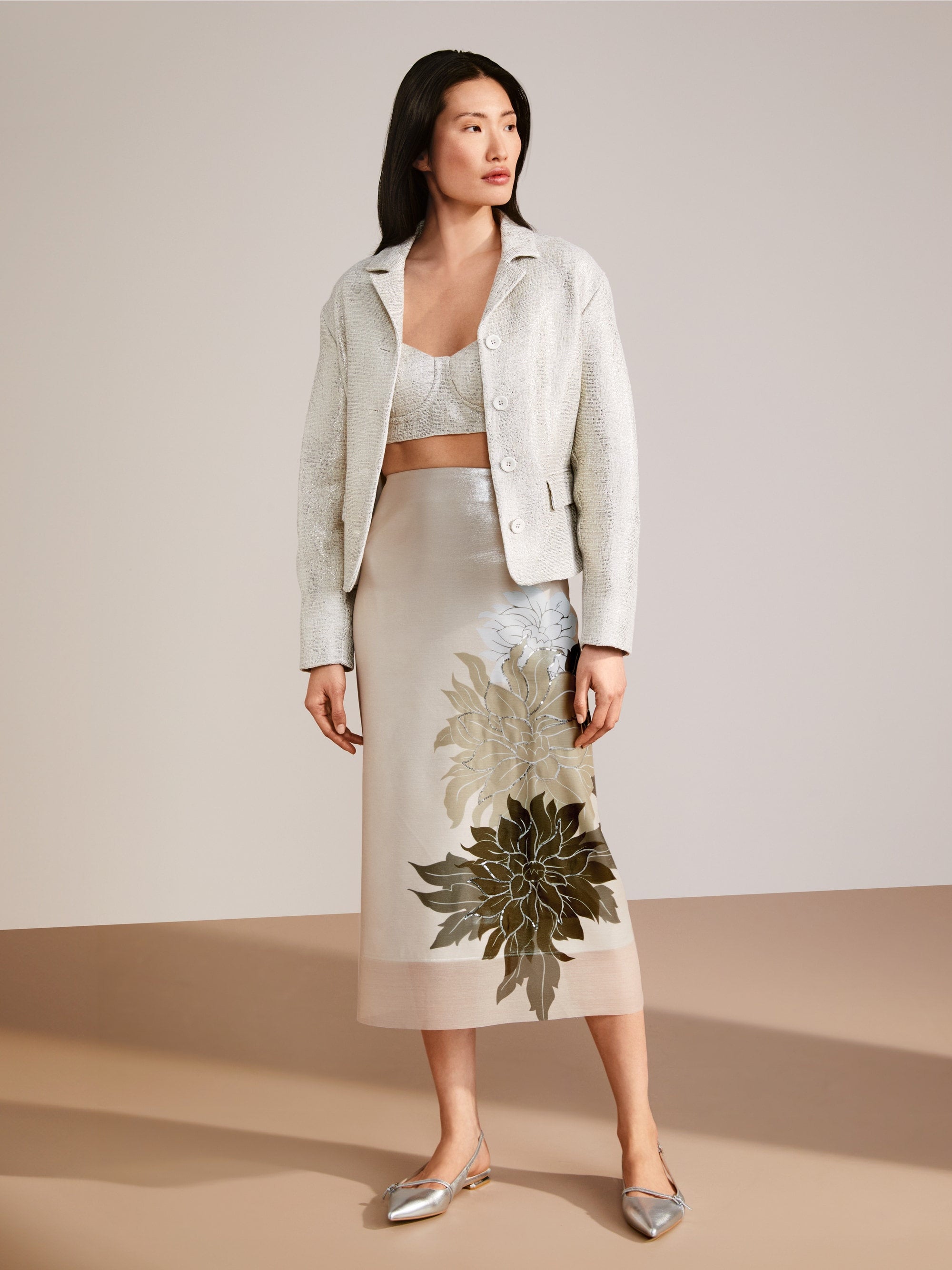 Pencil Skirt With Floral Pattern_YC 71.10 W18_127_09