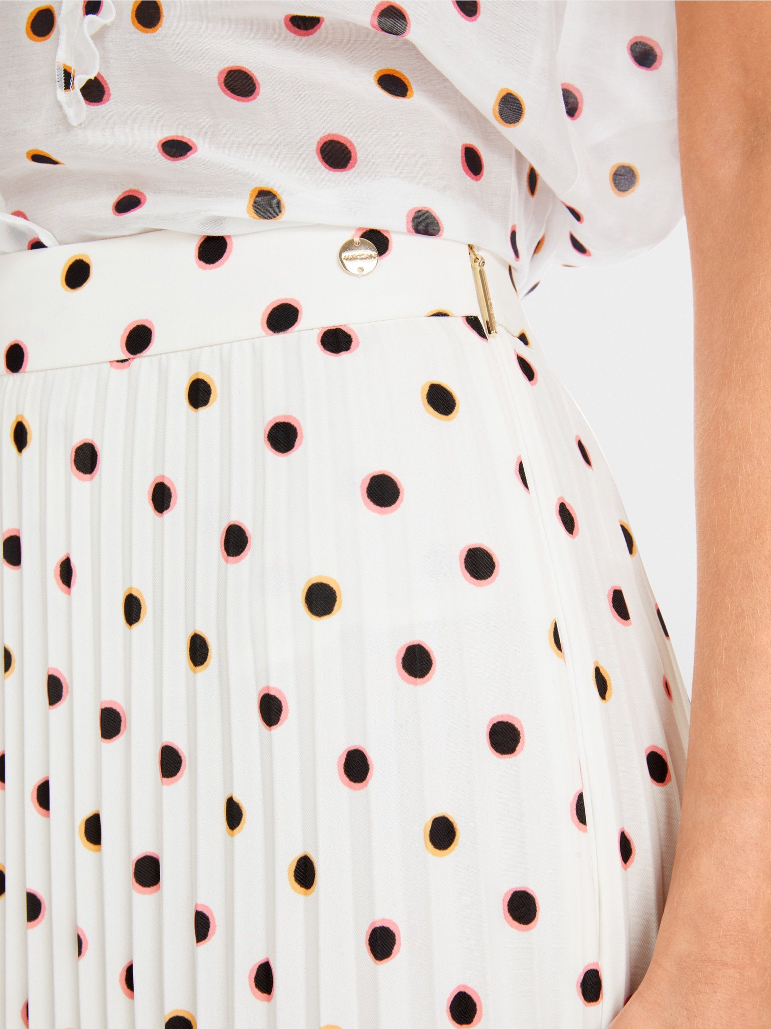 Marc Cain_Maxi Pleated Skirt with Polka Dot Print_YC 71.15 W28_110_03