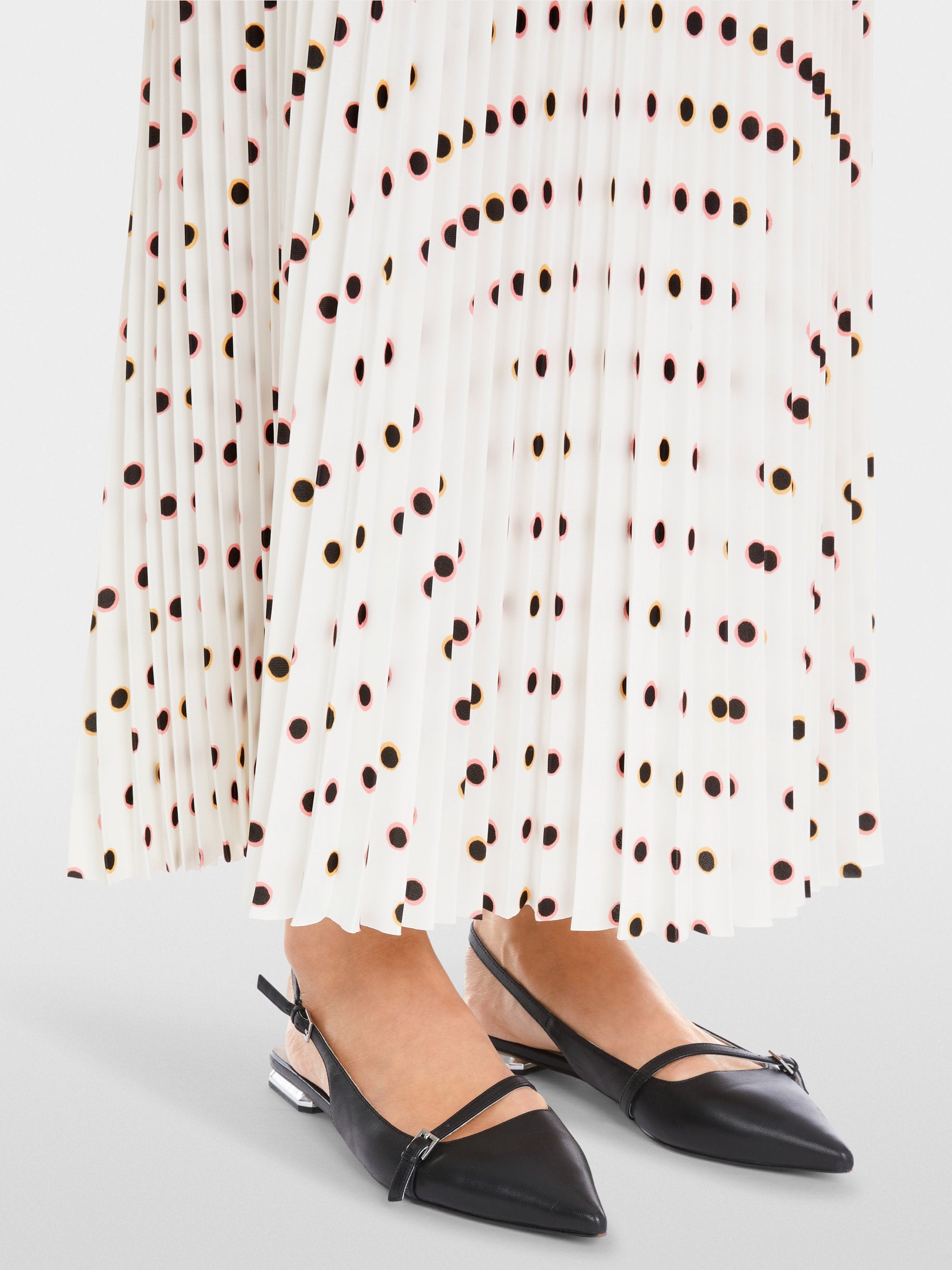 Marc Cain_Maxi Pleated Skirt with Polka Dot Print_YC 71.15 W28_110_04