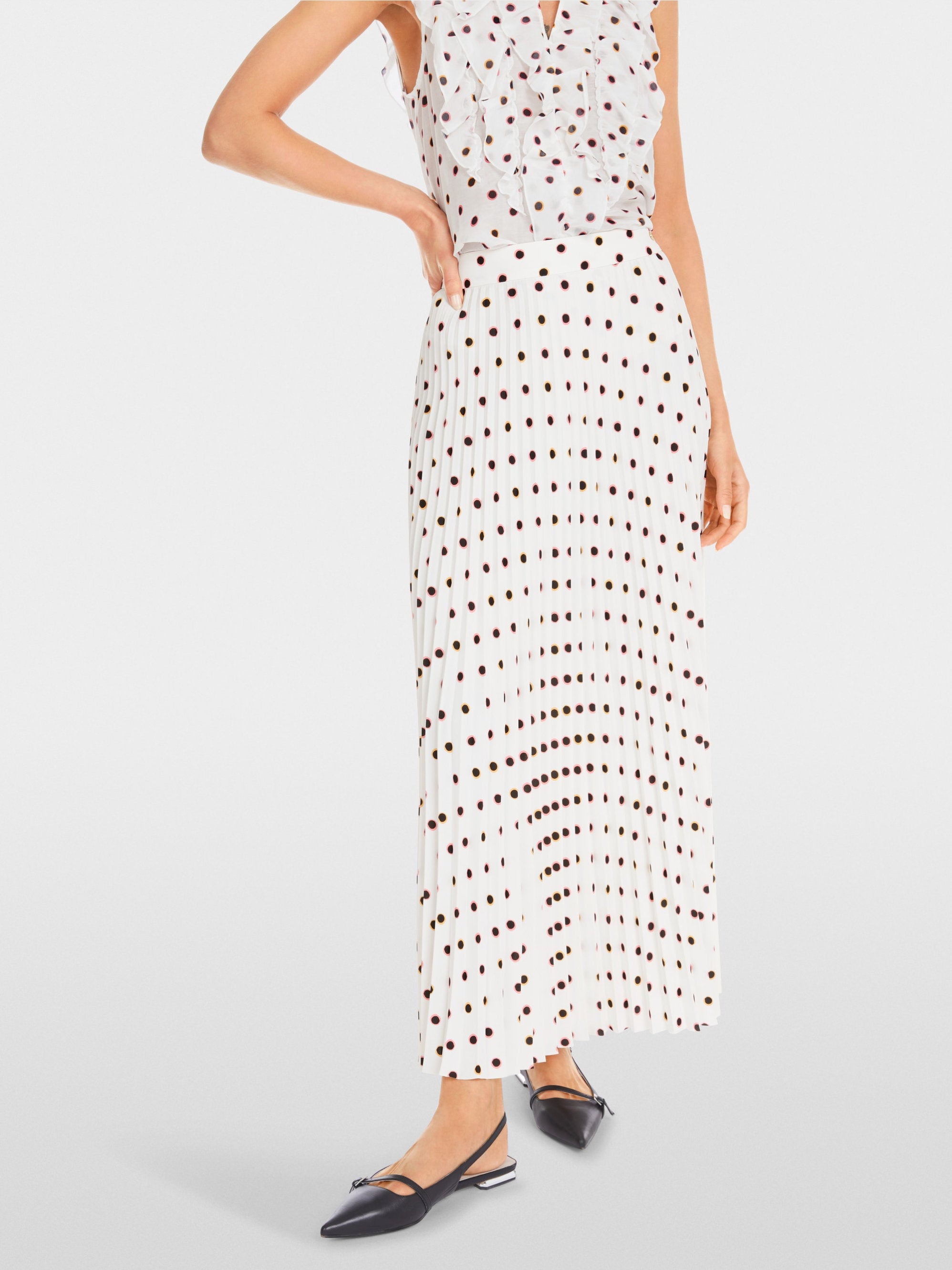 Marc Cain_Maxi Pleated Skirt with Polka Dot Print_YC 71.15 W28_110_06