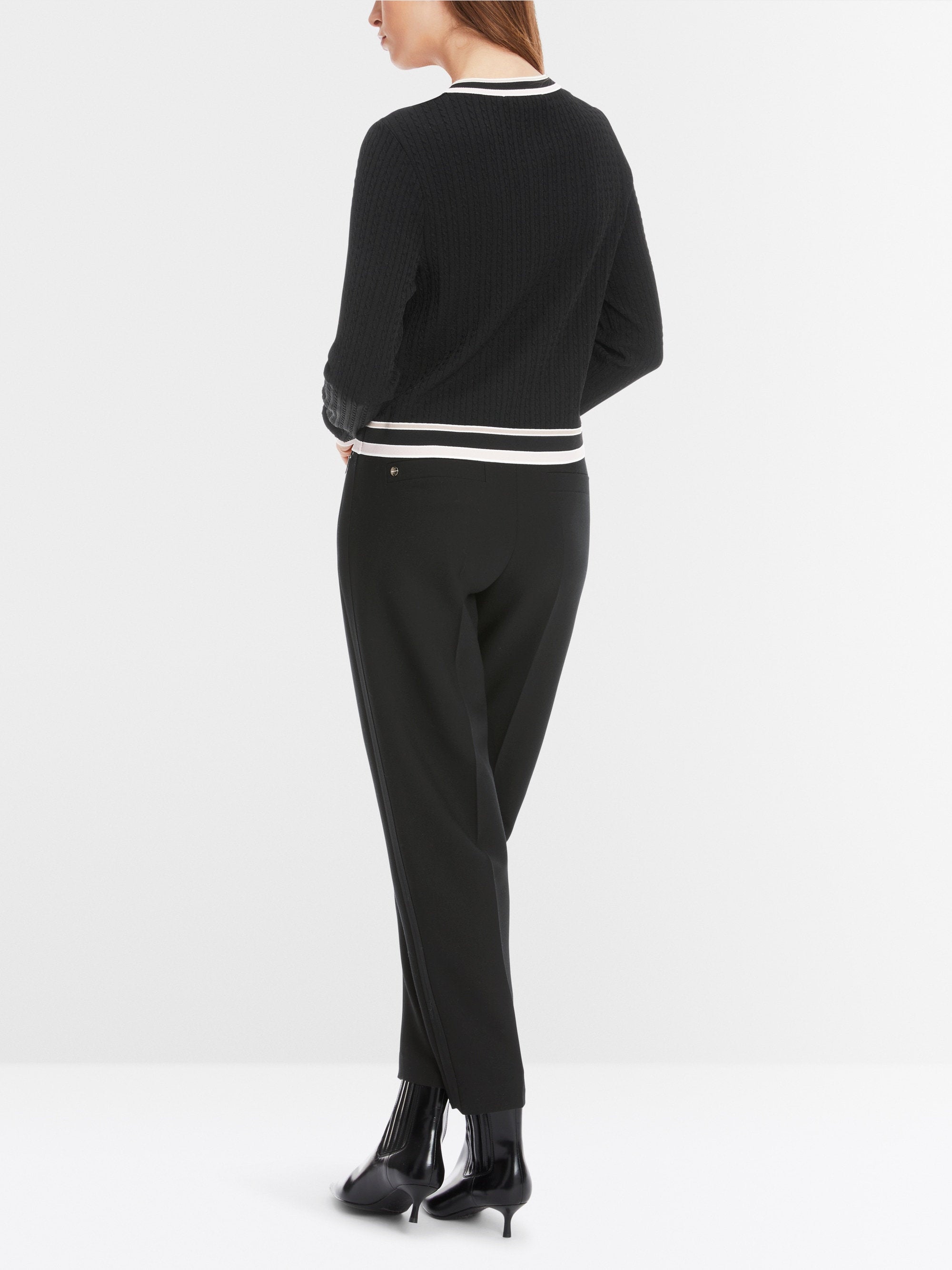 Marc Cain_Model Fordon - Cropped Pants_YC 81.46 W58_900_02