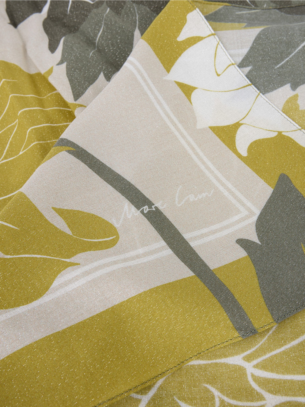 Floral Scarf with Lurex Details_YC B4.15 Z14_127_02