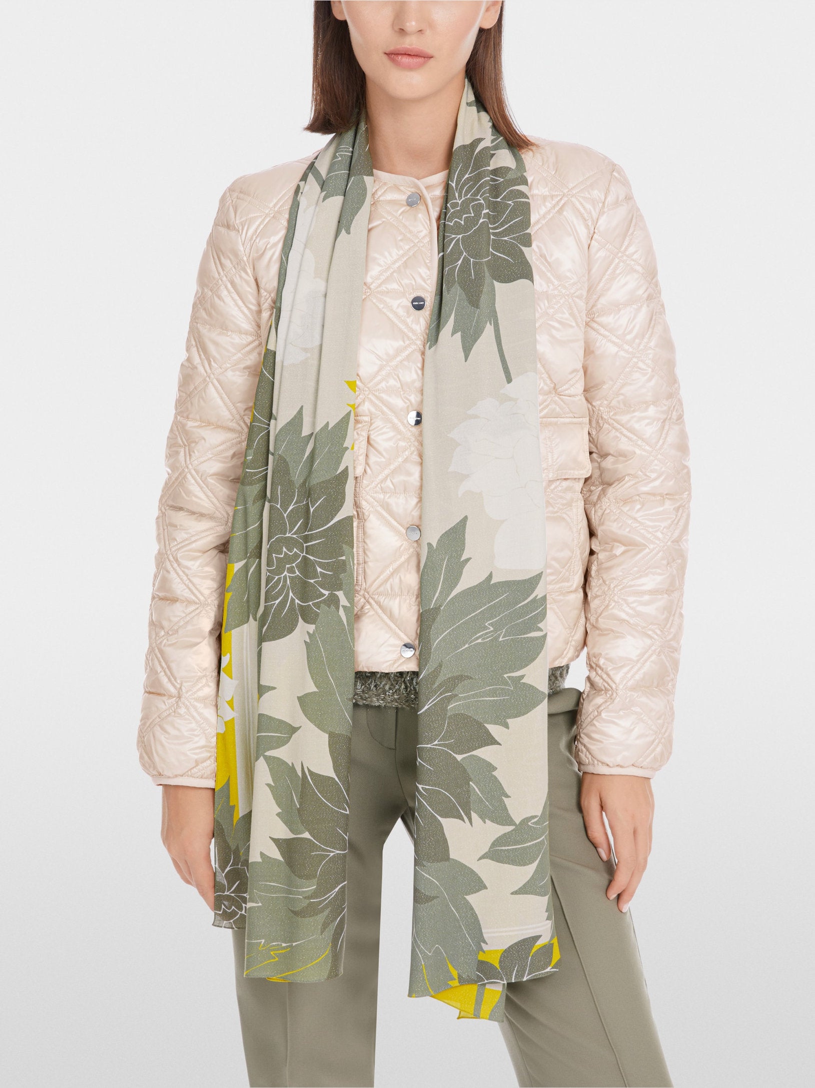 Floral Scarf with Lurex Details_YC B4.15 Z14_127_03