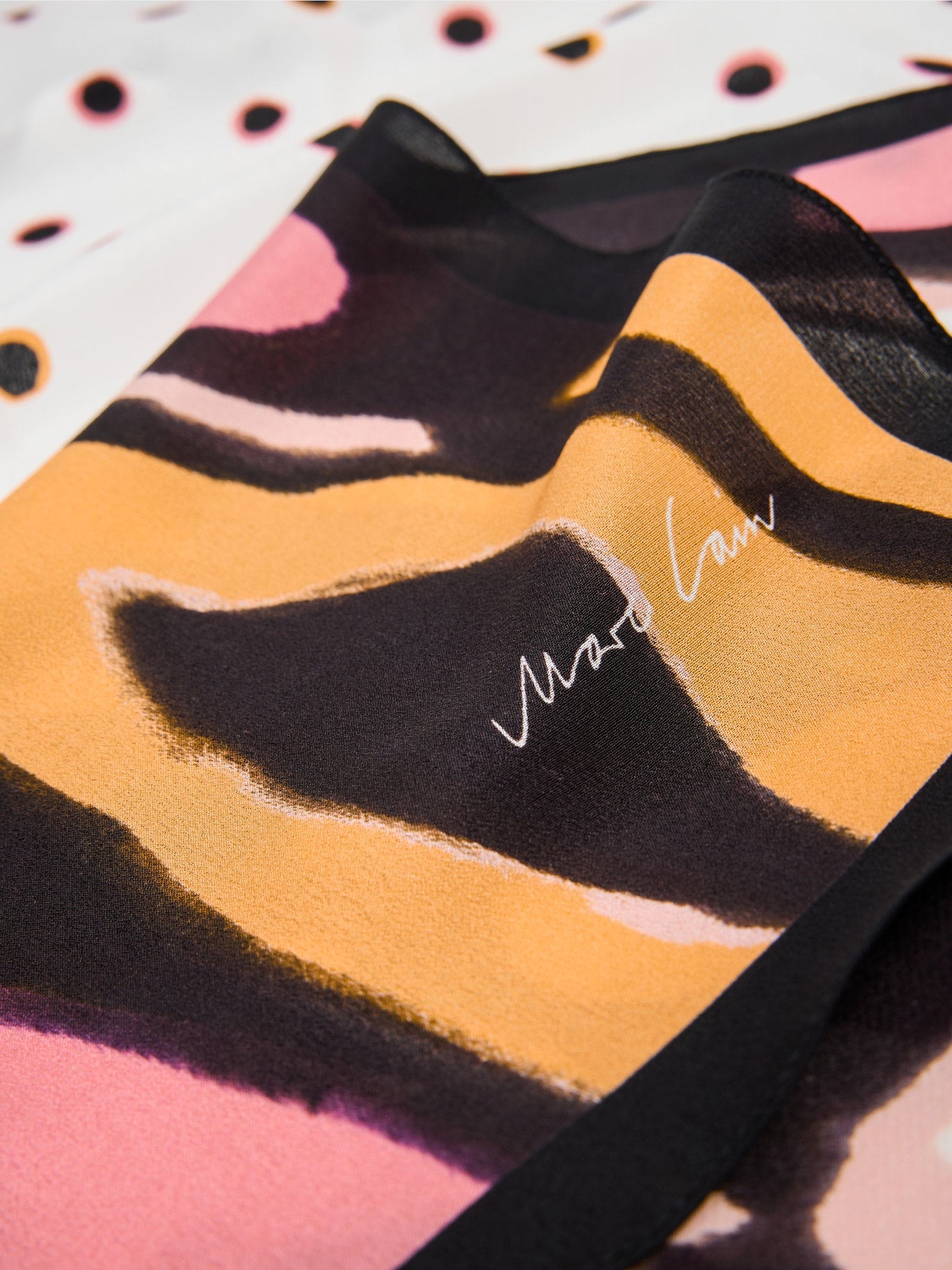 Marc Cain_Silk Scarf in Butterfly Design_YC B4.15 Z18_236_02