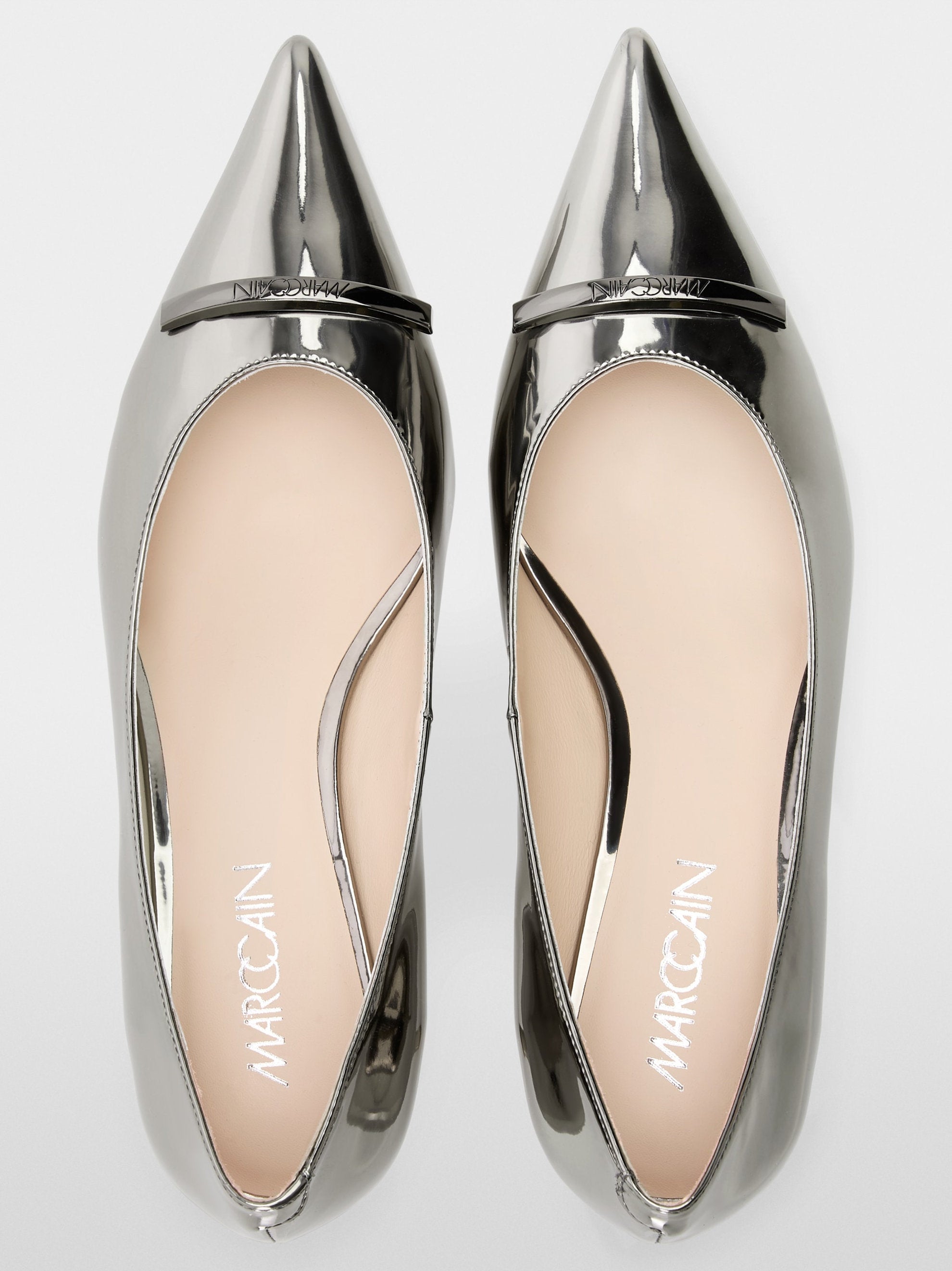 Pointed Pumps in Metallic Mirror_YC SD.01 Z01_680_04