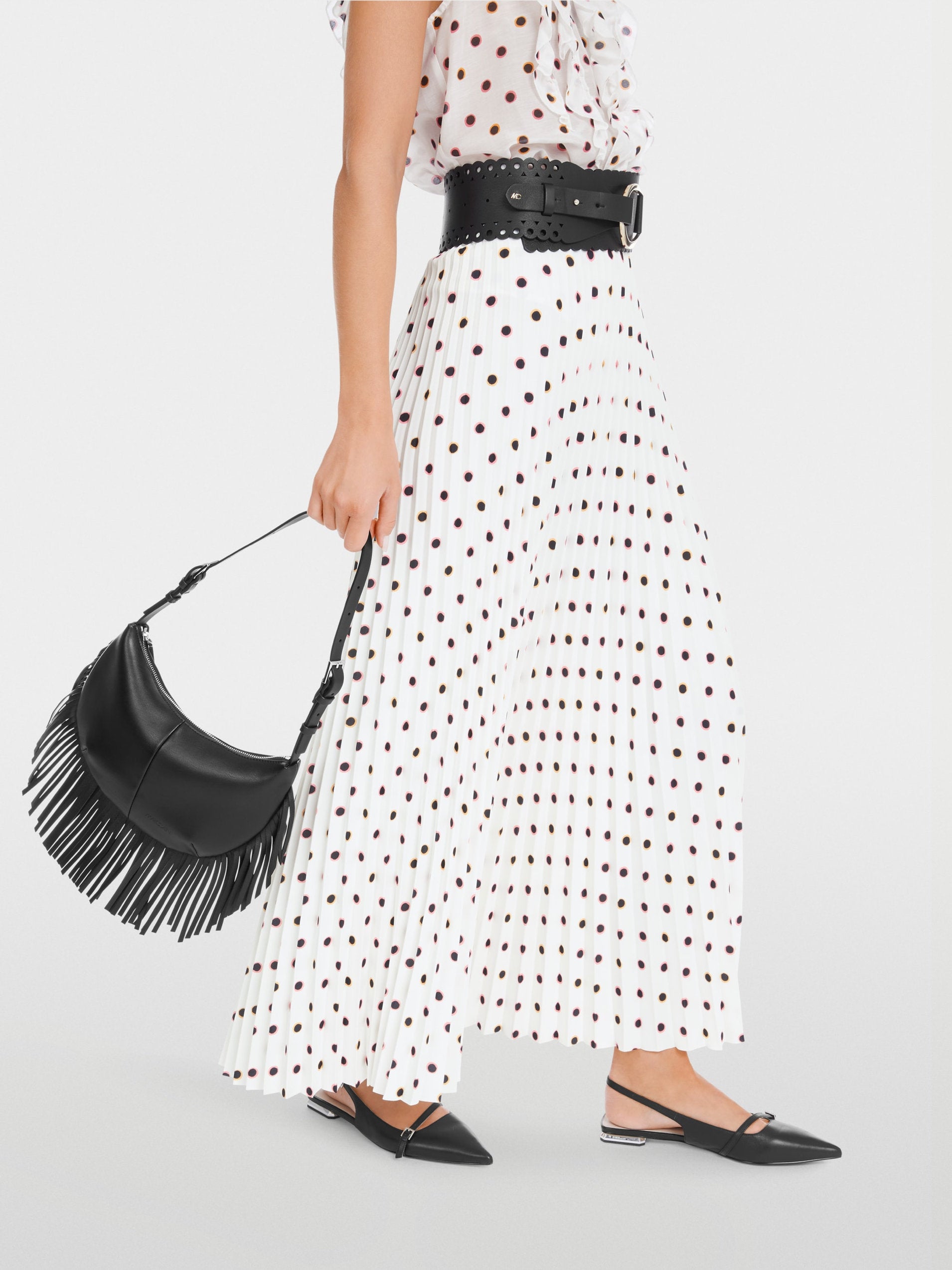 Marc Cain_Rethink Together Shoulder Bag_YC TI.01 L14_900_06