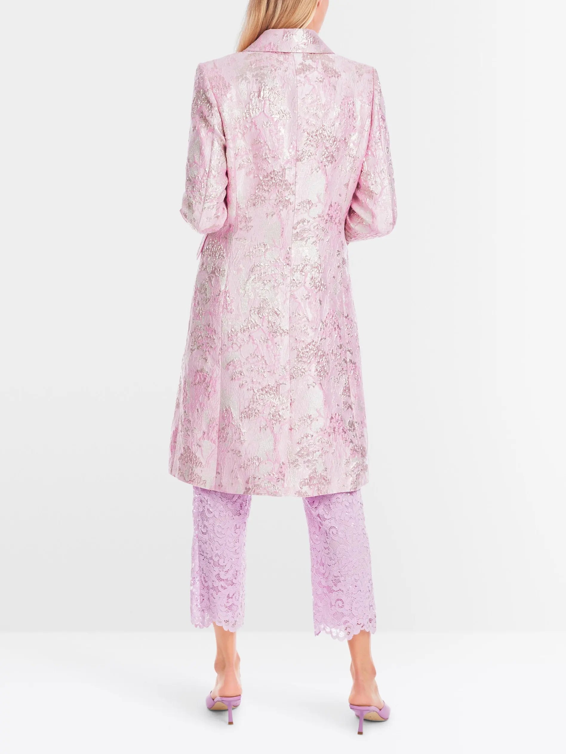 Marc Cain_Short and Fitted Brocade Coat_YG 11.03 W22_707_03