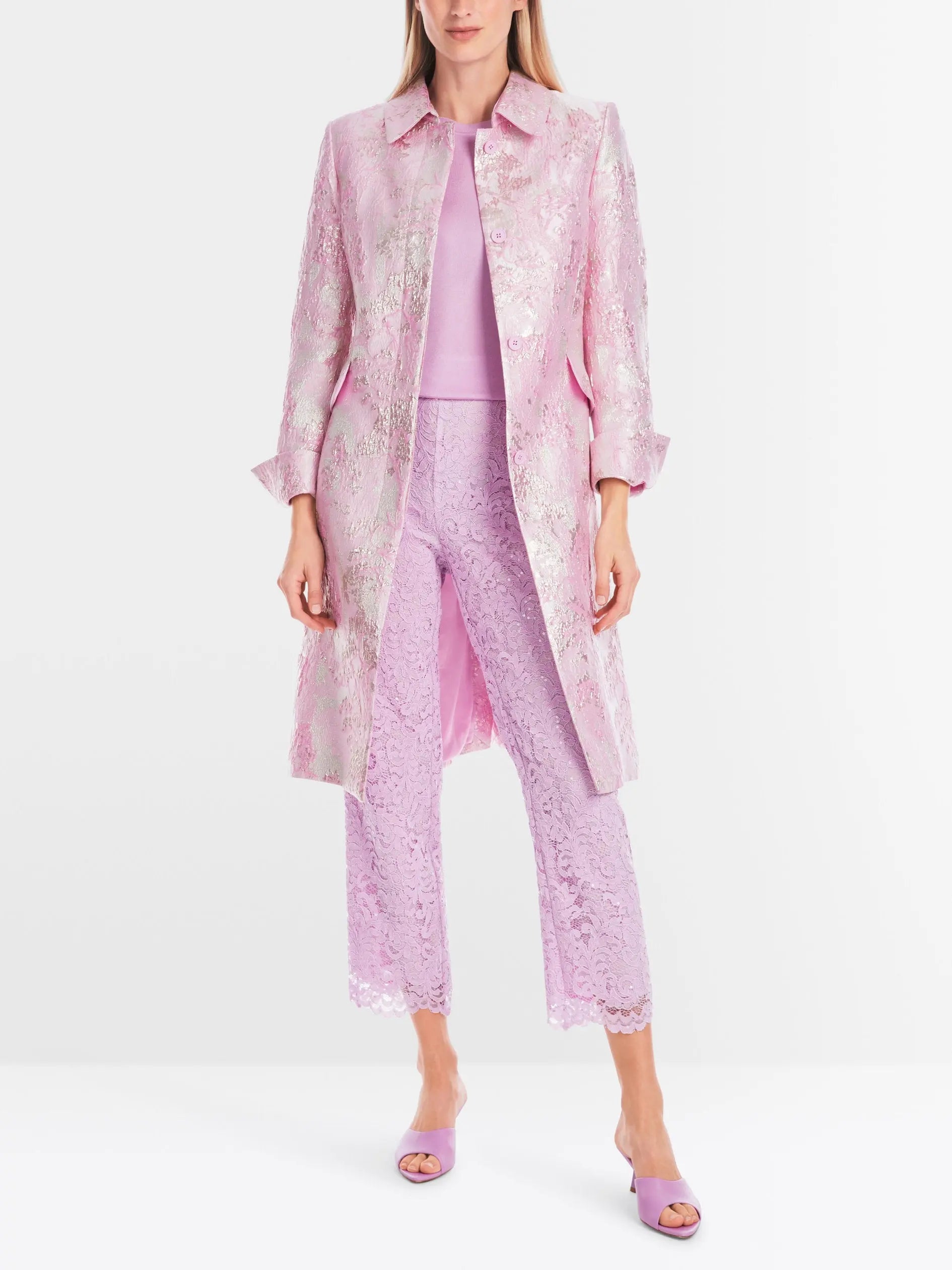Marc Cain_Short and Fitted Brocade Coat_YG 11.03 W22_707_07