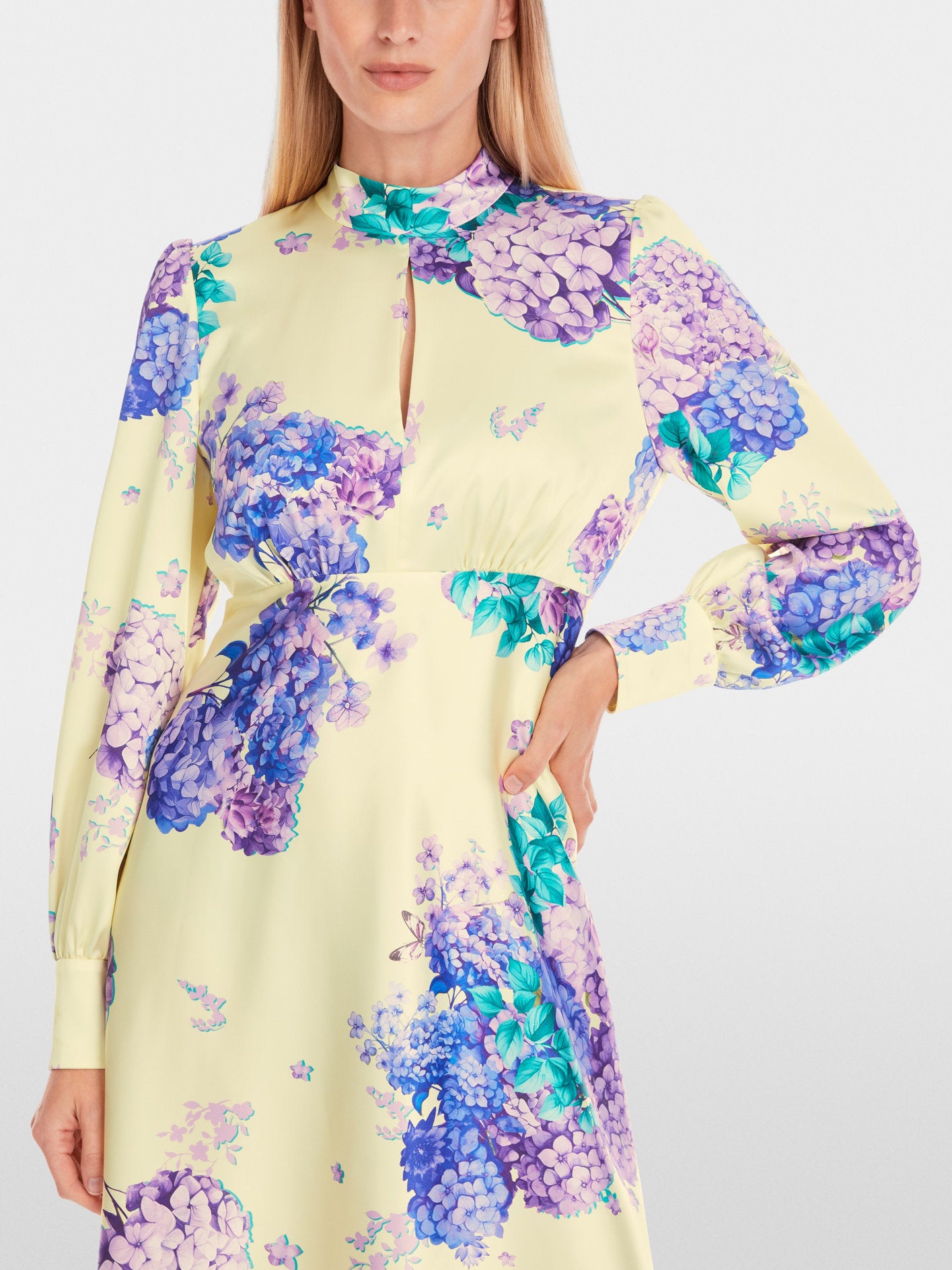 Marc Cain_70S Rethink Together Pussy Bow Dress_YG 21.23 W10_405_06