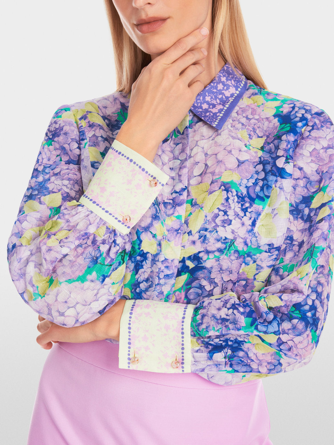 Marc Cain_Fitted Blouse with Floral Print_YG 51.11 W13_764_05