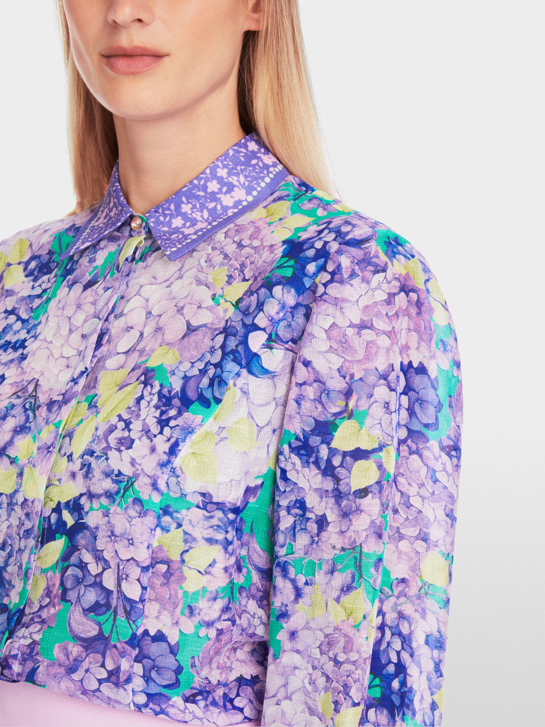 Marc Cain_Fitted Blouse with Floral Print_YG 51.11 W13_764_06