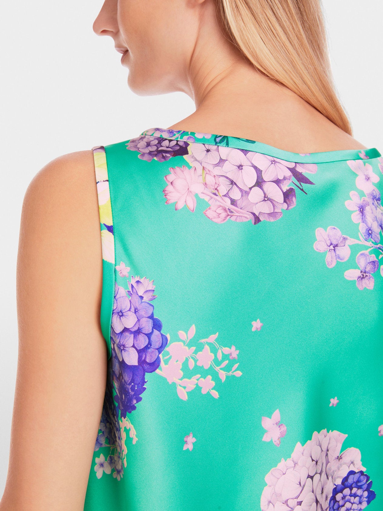 Marc Cain_Rethink Together Satin Top_YG 61.06 W10_565_05