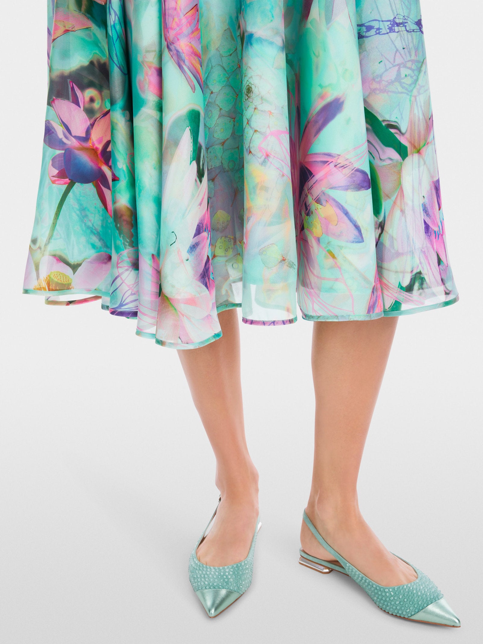 Marc Cain_Double-Layered Midi Circle Skirt_YG 71.07 W17_565_03