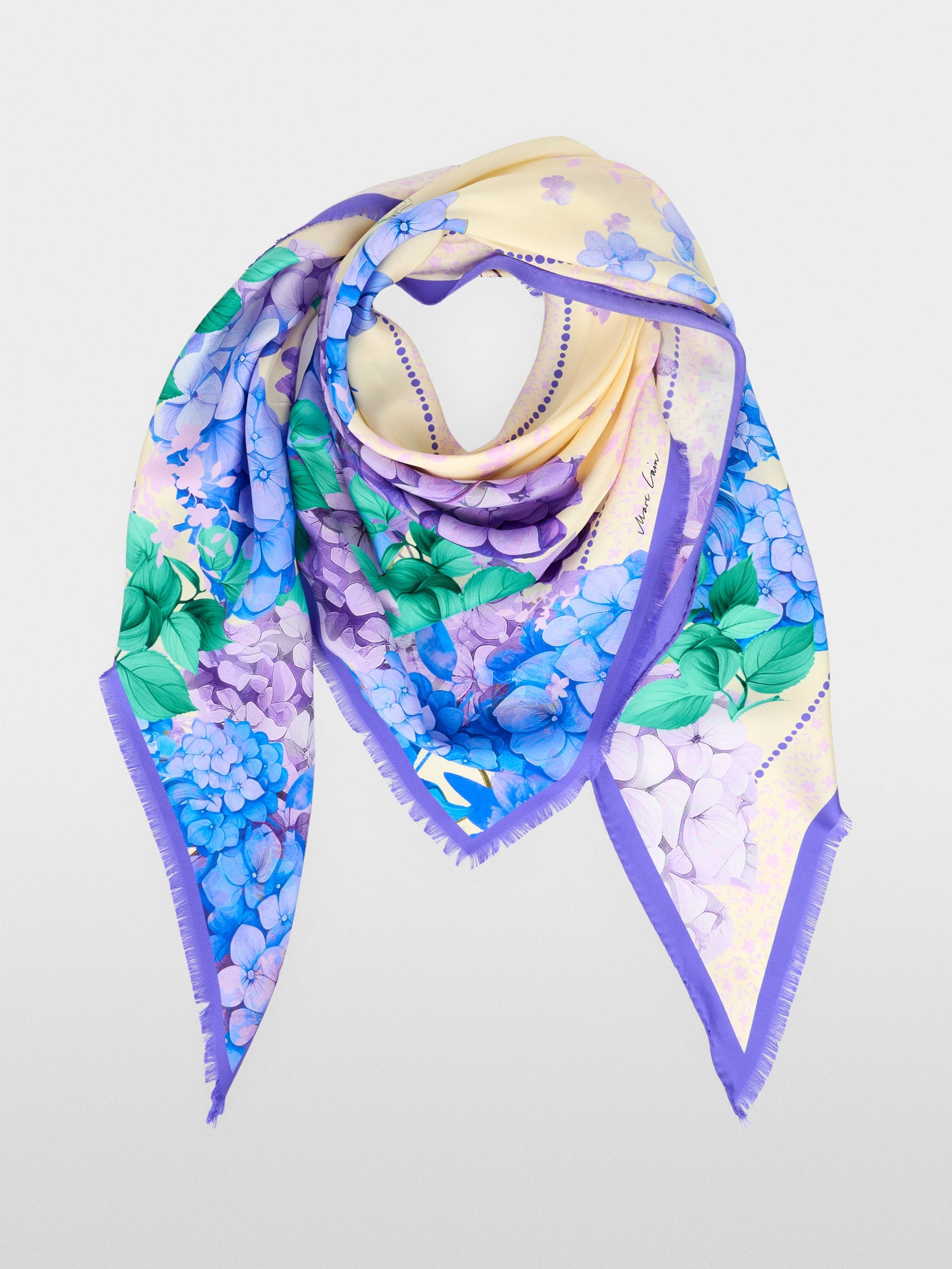 Marc Cain_Airy 100% Silk Scarf_YG B4.01 Z10_405_02