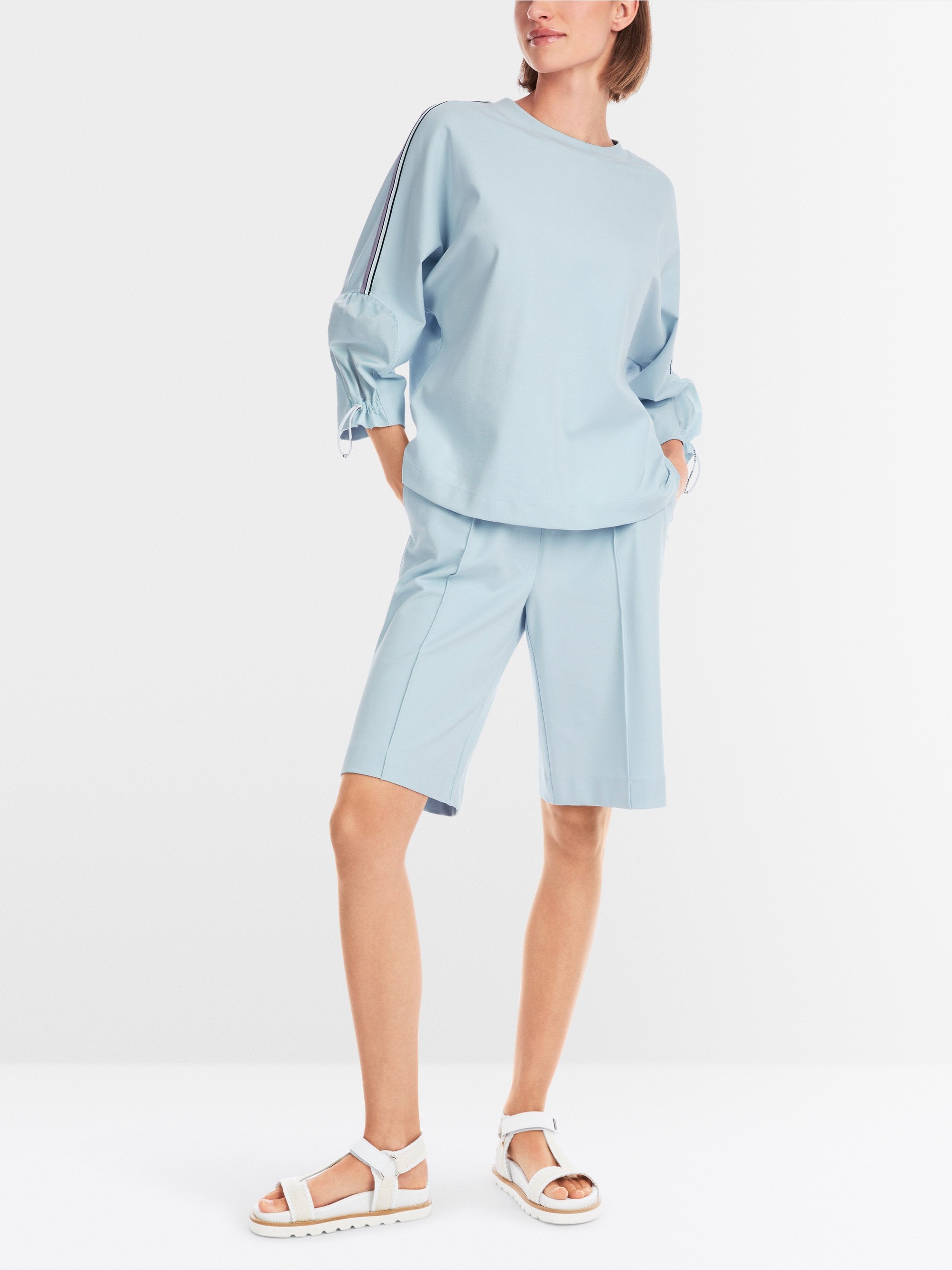 Marc Cain_Sweatshirt with Batwing Sleeves_YS 44.12 J54_313_01