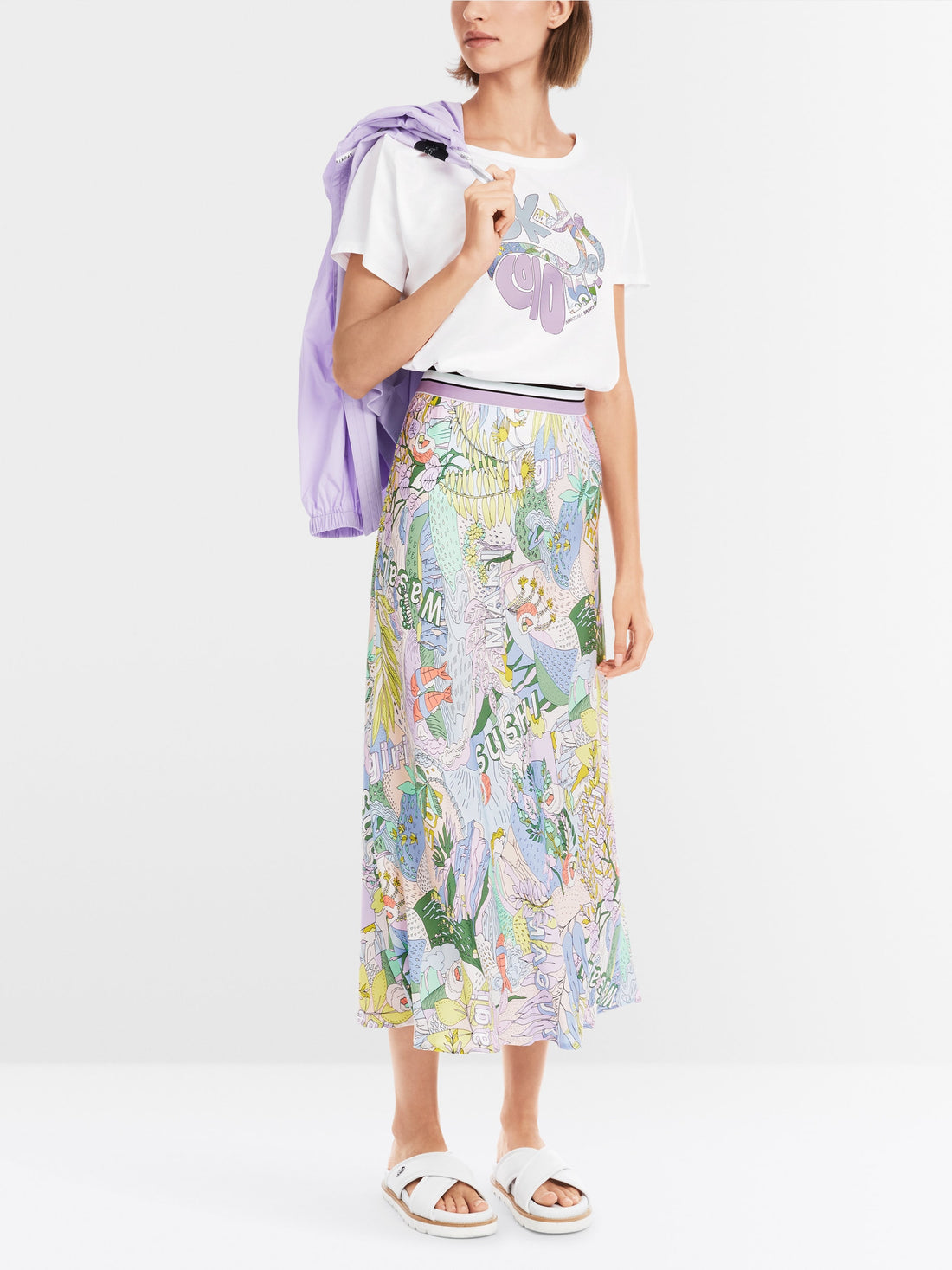 Marc Cain_Rethink Together Rhinestones T-Shirt_YS 48.58 J82_100_02