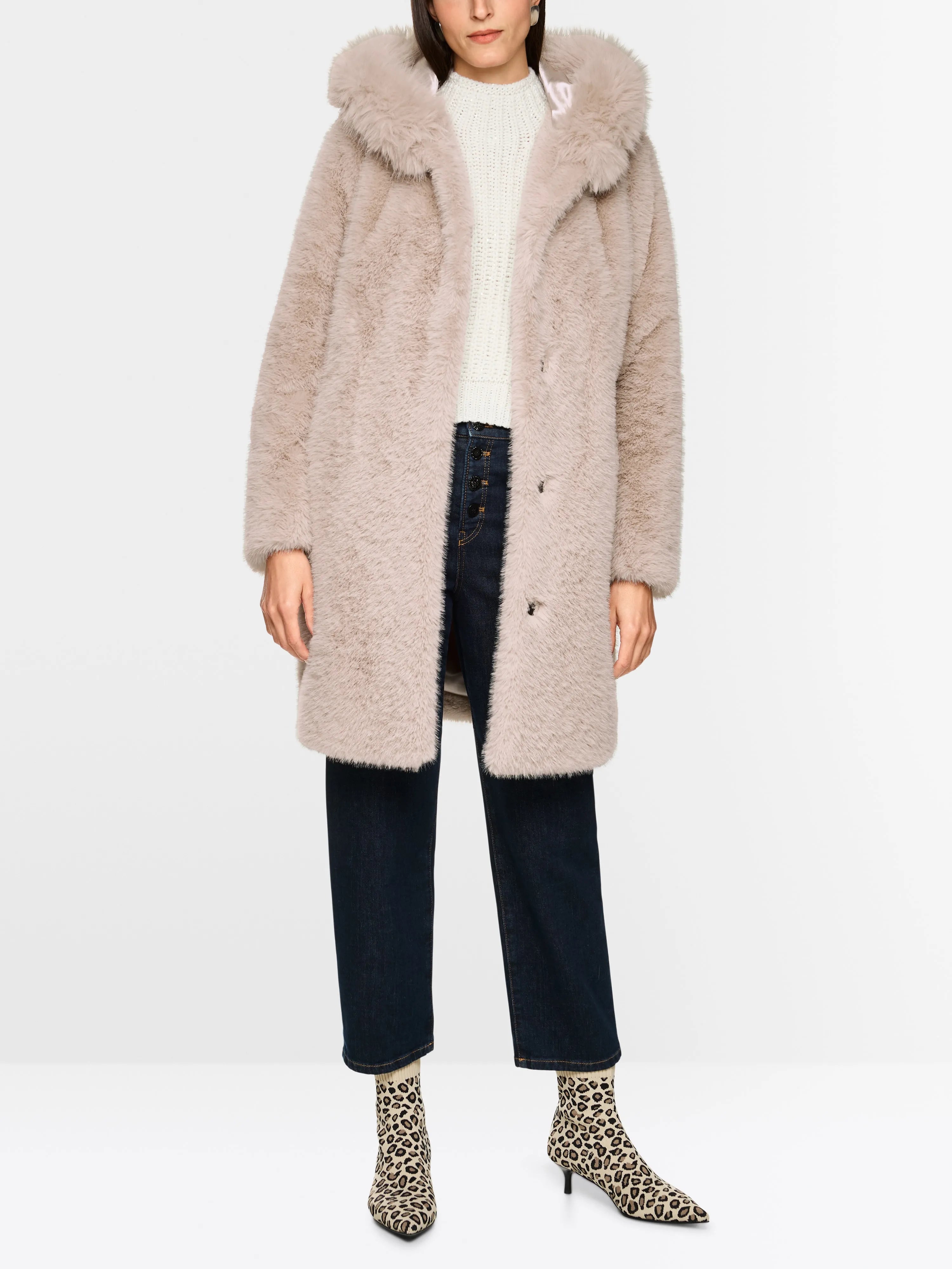 Marccain_Warm Stone_Faux Fur Coat with Hood_ZA 11.06 W87_646_01