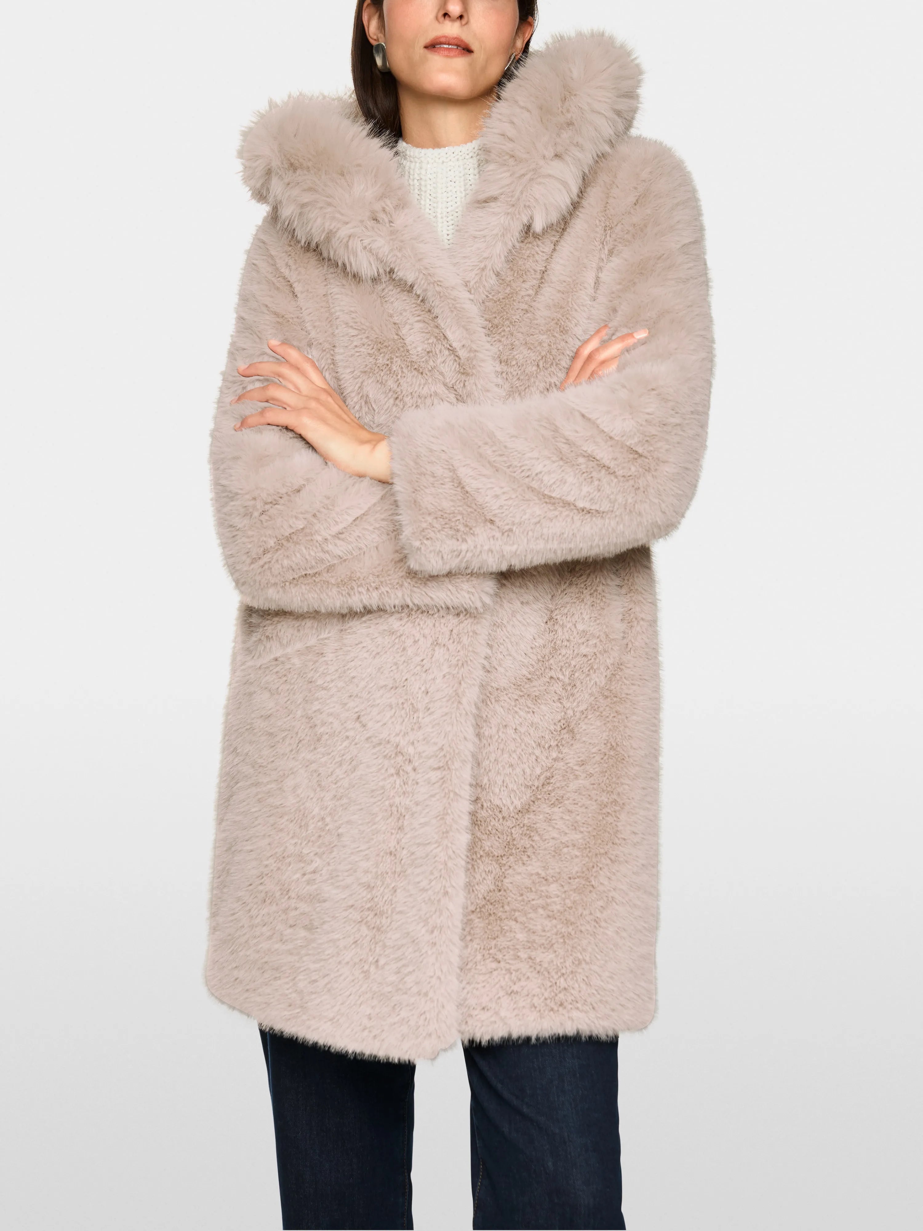 Marccain_Warm Stone_Faux Fur Coat with Hood_ZA 11.06 W87_646_05