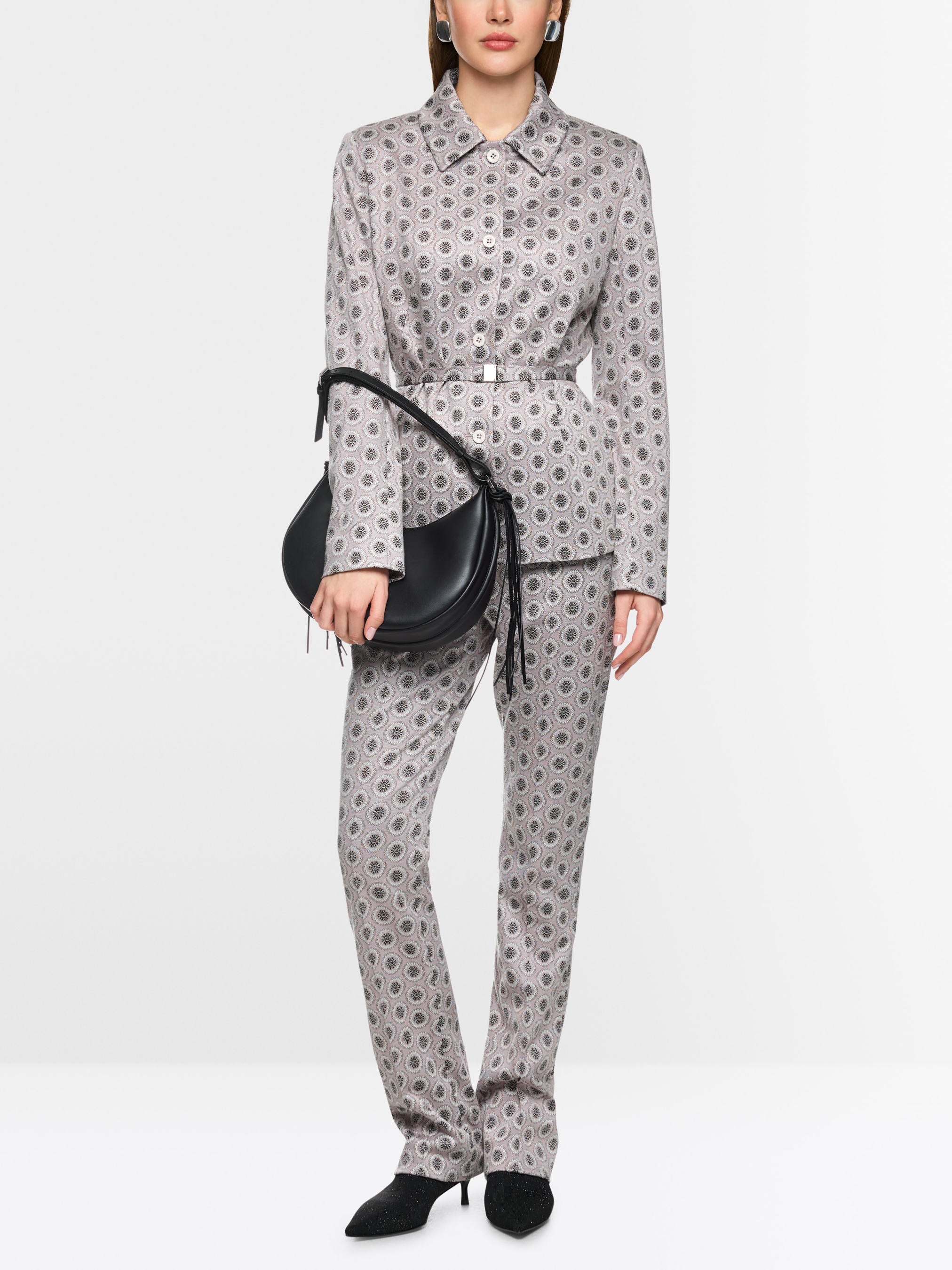 Marc Cain_Light Desert Taupe_Box Jacket with Waist Belt_ZC 31.10 J07_702_02