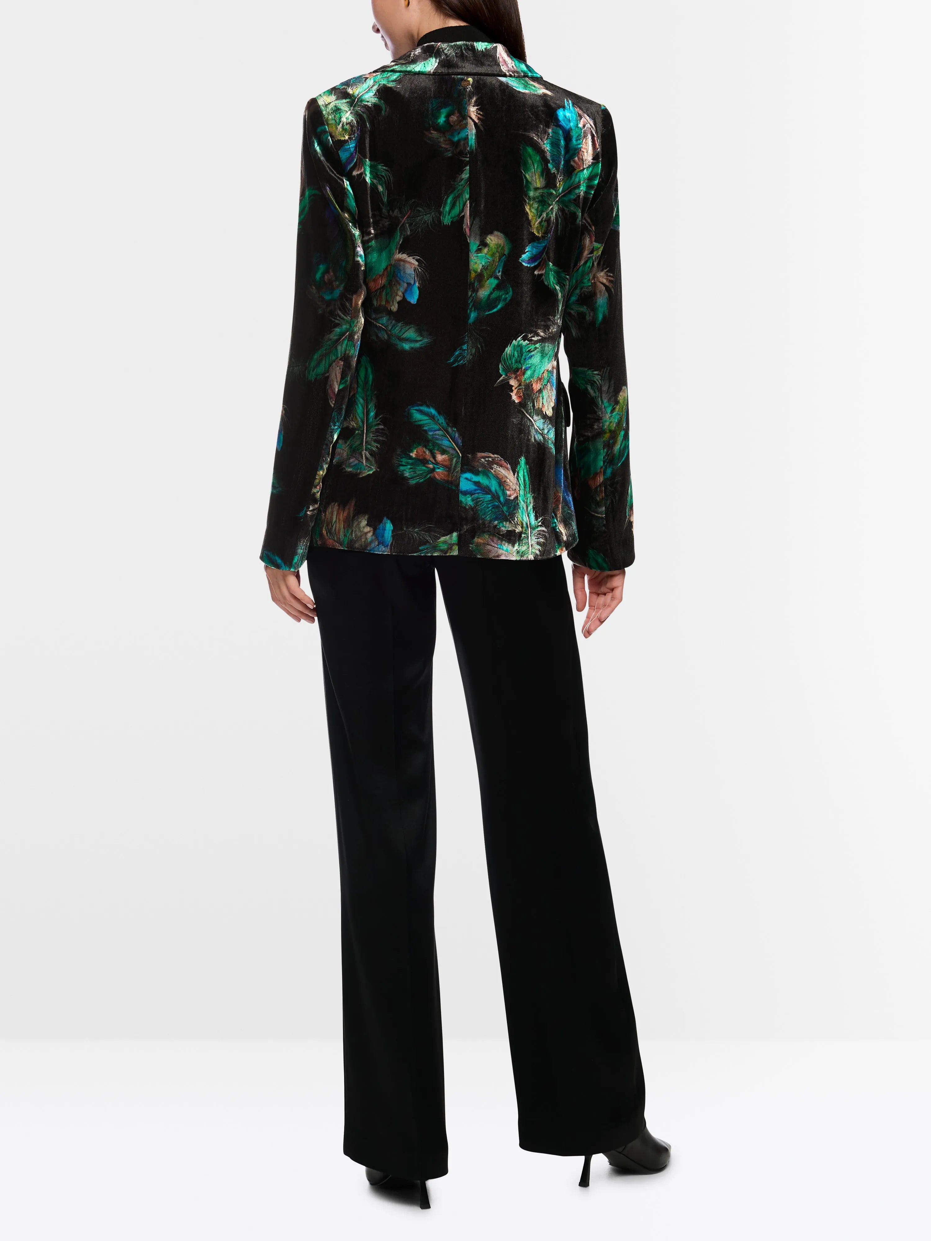 Marccain_Dark Jade Green_Velvet Blazer with Feather Print_ZC 34.19 W79_556_02