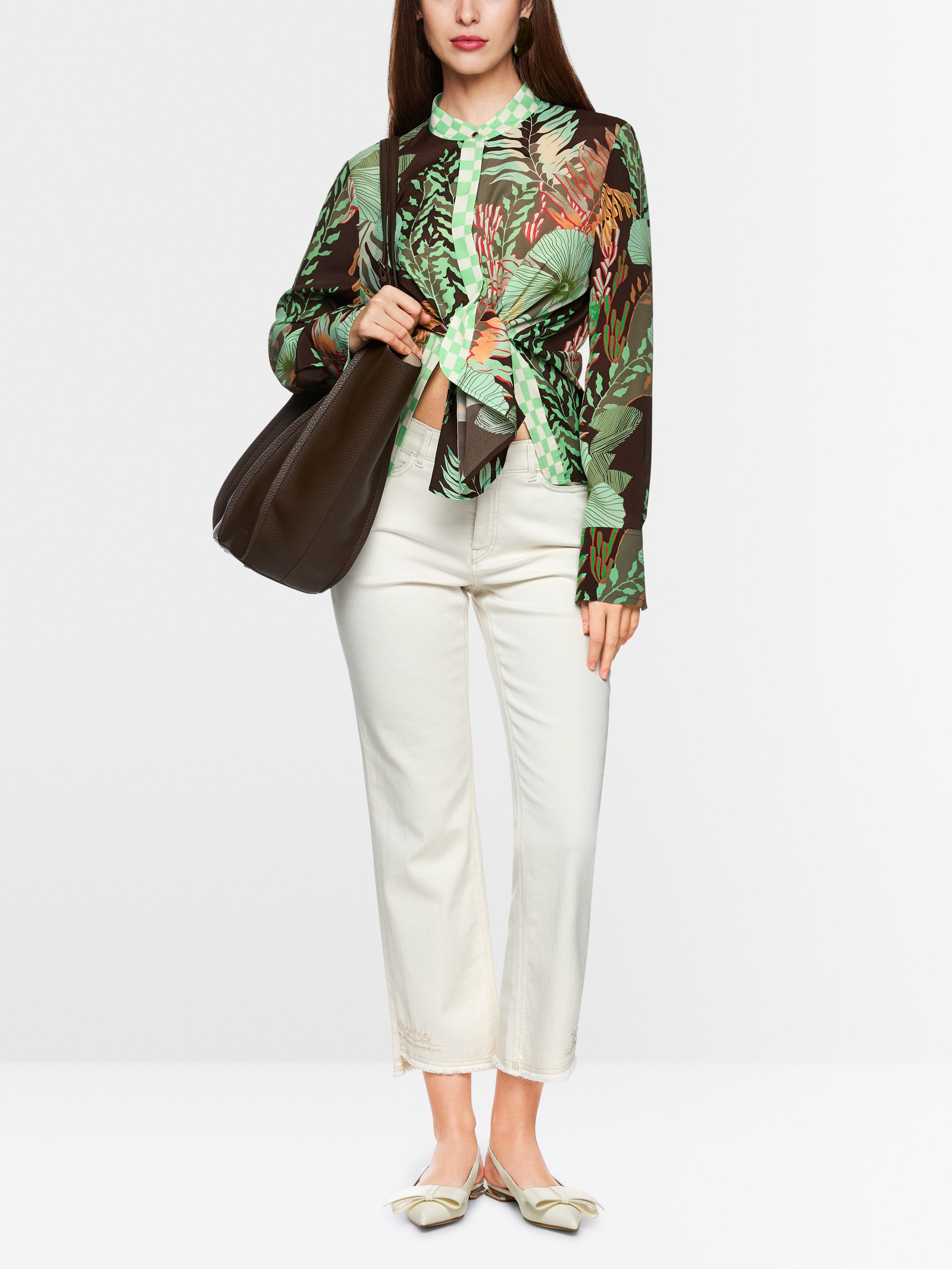 Marc Main_Light Blouse with Floral Print_ZC 51.01 W05_699_02