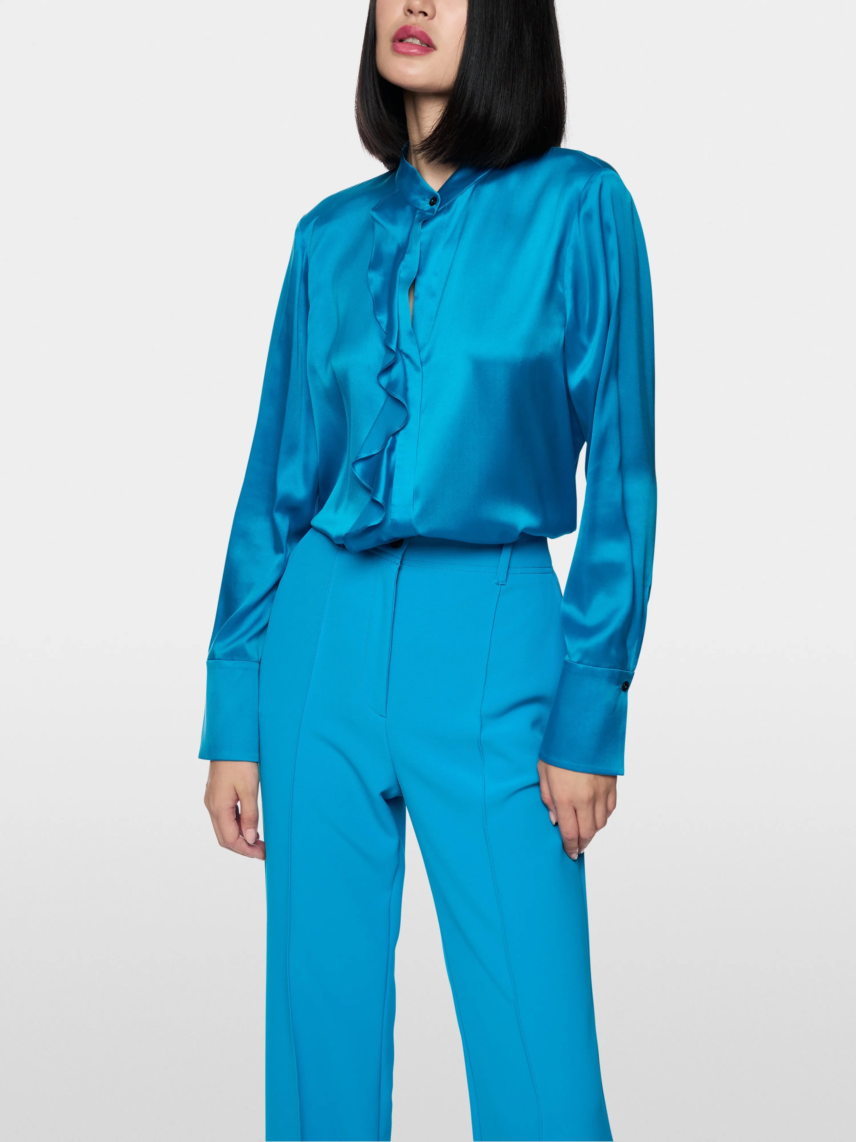 Marccain_Bright Sea_Silk Blouse with Flounce_ZC 51.24 W78_345_05