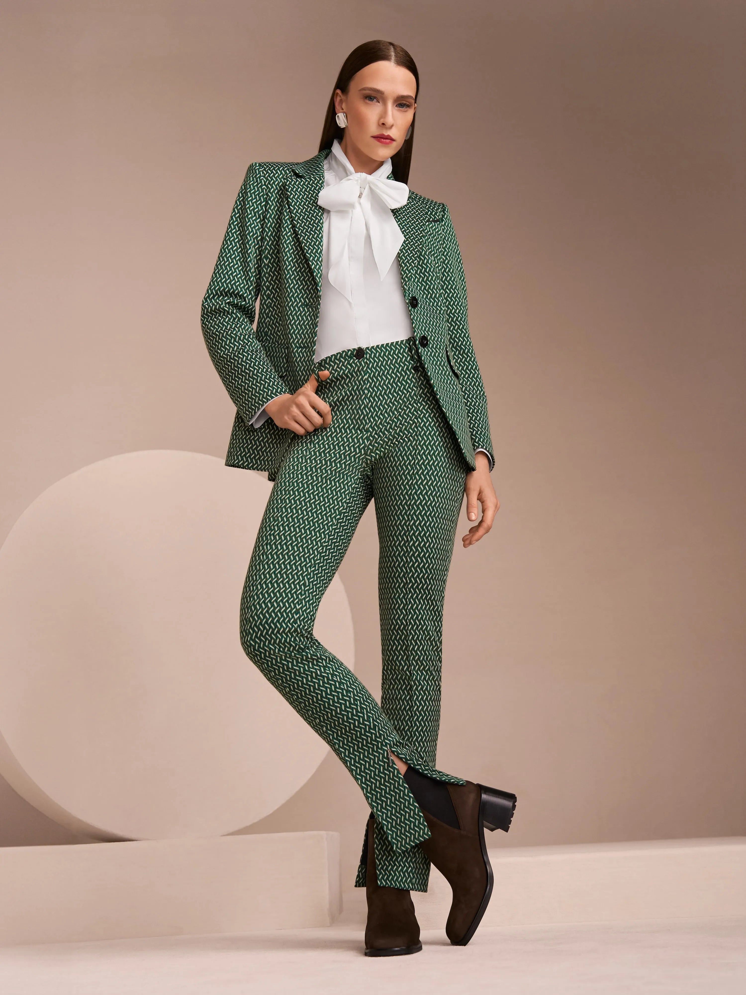 Marccain_White_Cotton Stretch Bow Blouse_ZC 51.28 W71_100_06