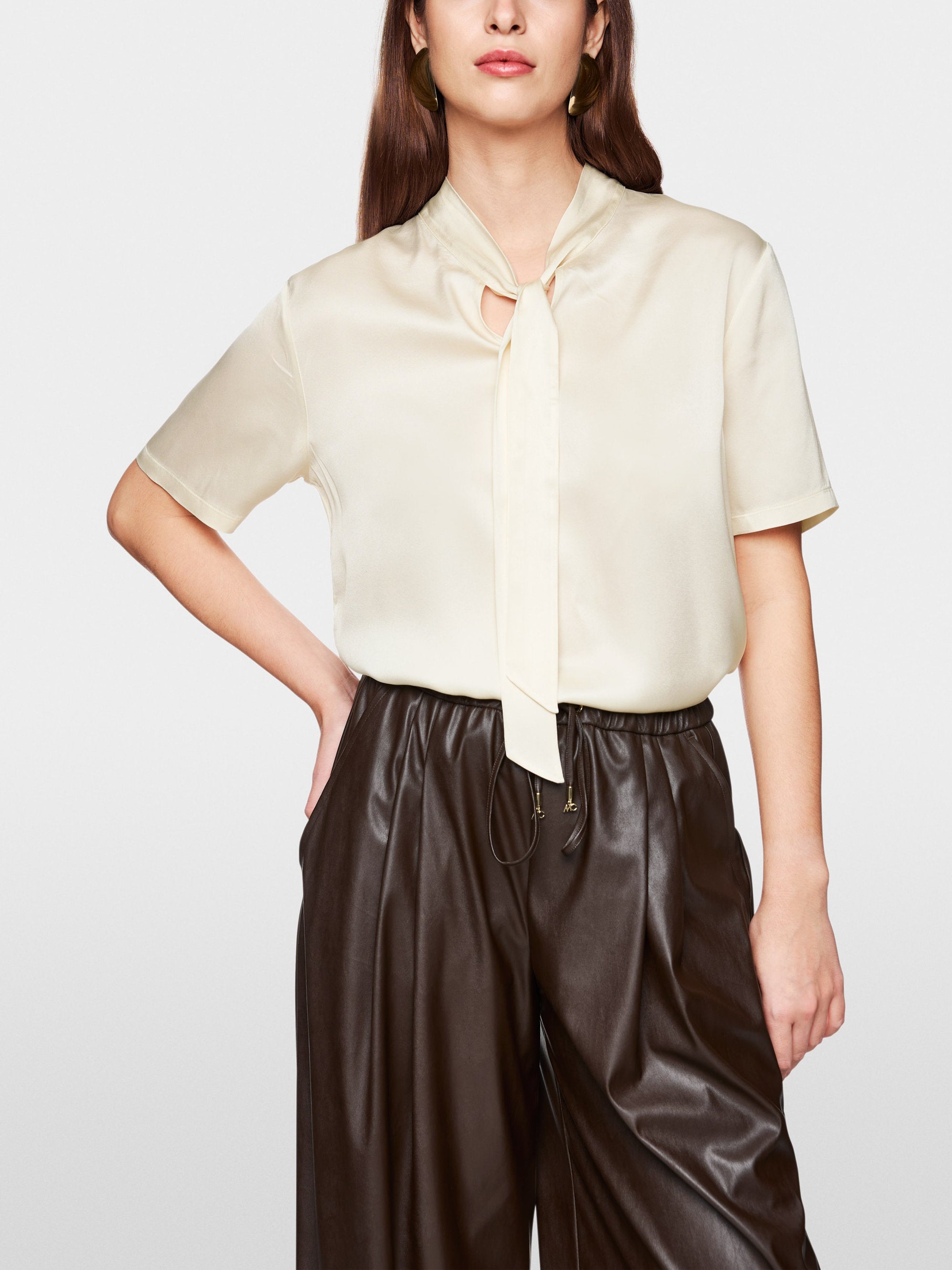 Marc Main_Blouse Shirt with Bow_ZC 55.01 J15_112_05