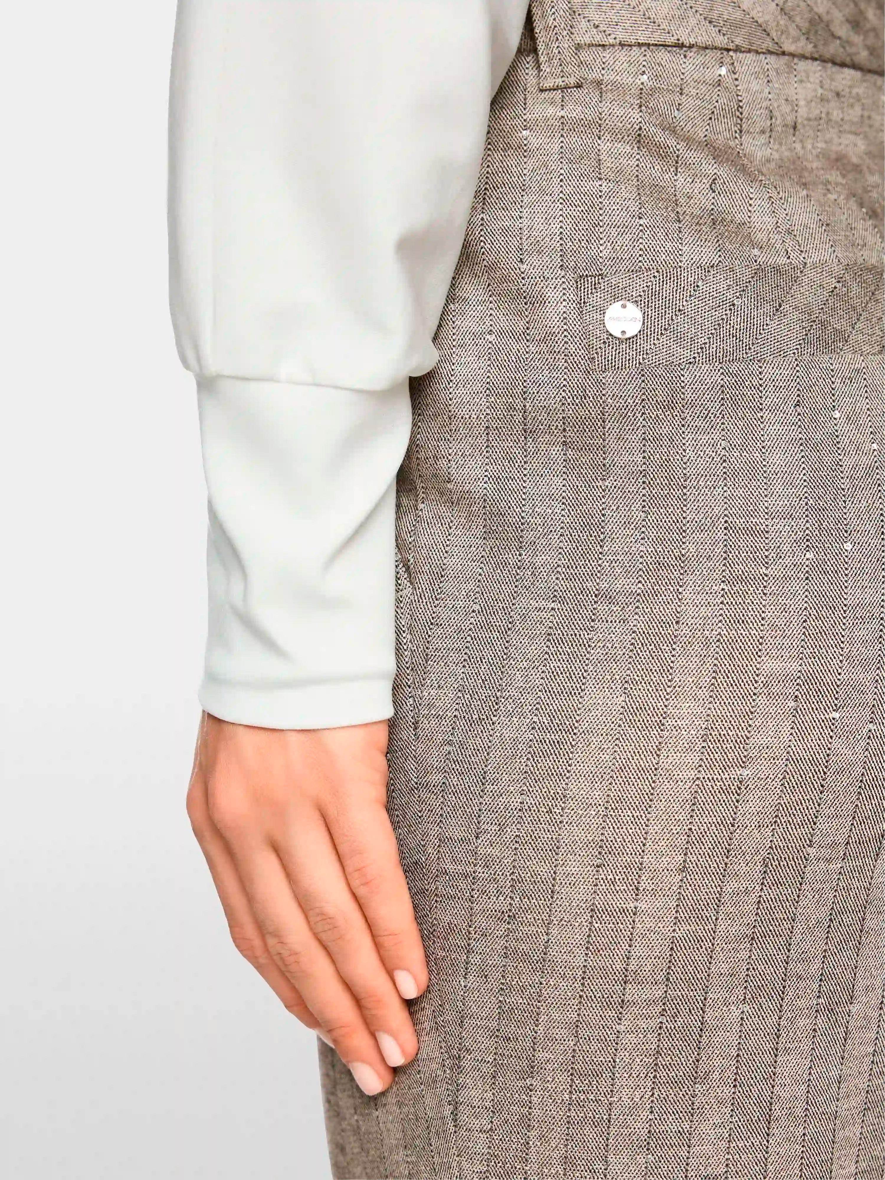 Marc Cain_Soft Charcoal_FENDOU Striped Trousers_ZC 81.25 W73_836_04