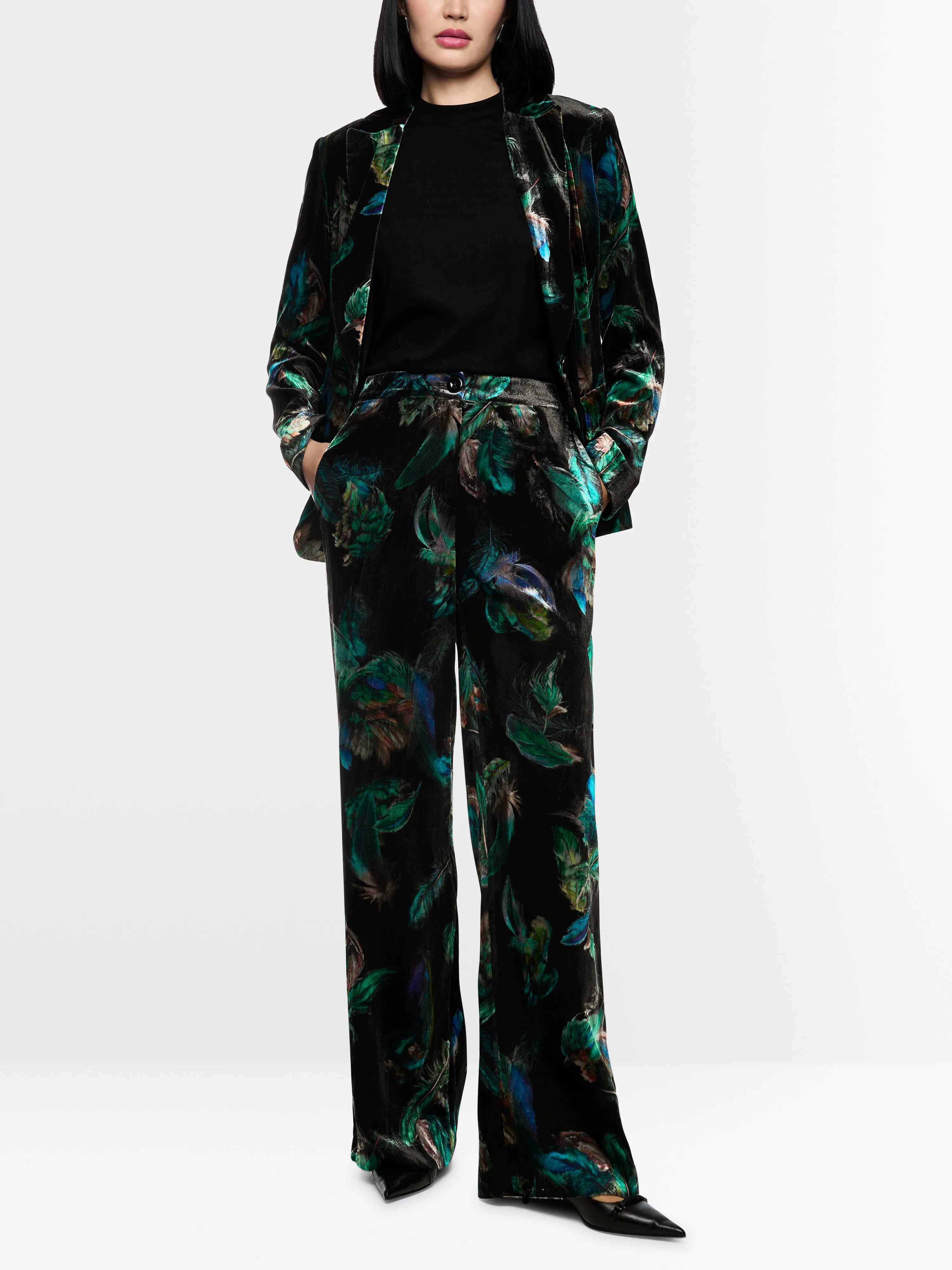 Marccain_Dark Jade Green_WARRI Velvet Trousers with Print_ZC 81.30 W79_556_01