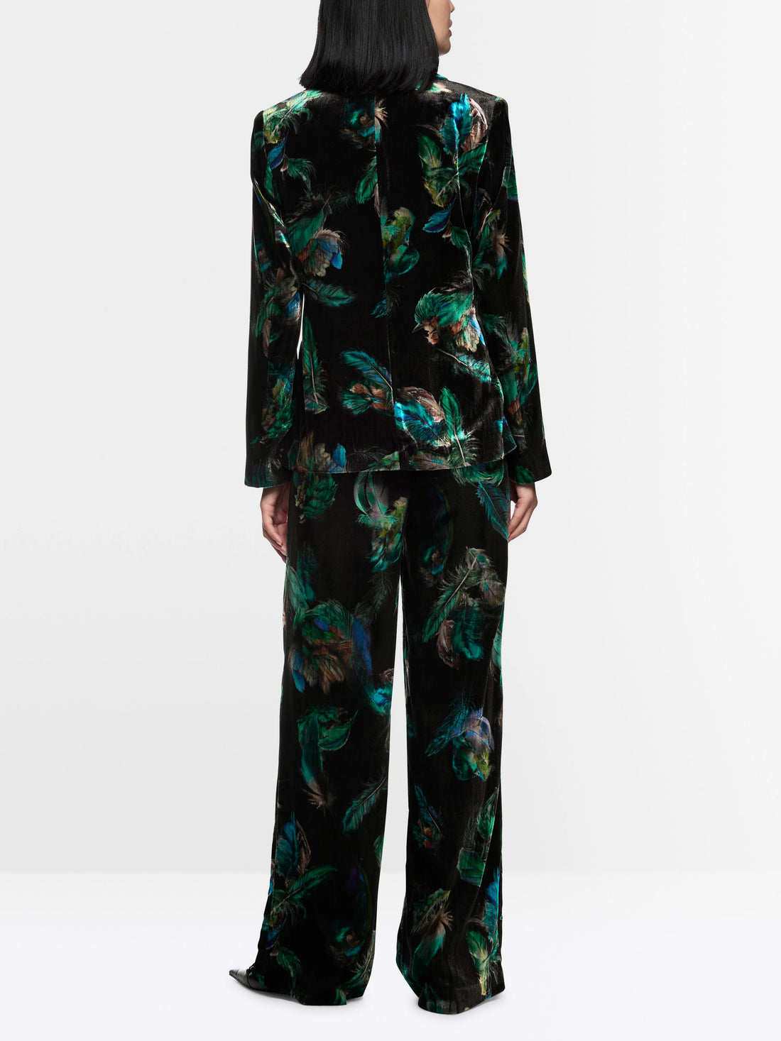 Marccain_Dark Jade Green_WARRI Velvet Trousers with Print_ZC 81.30 W79_556_02