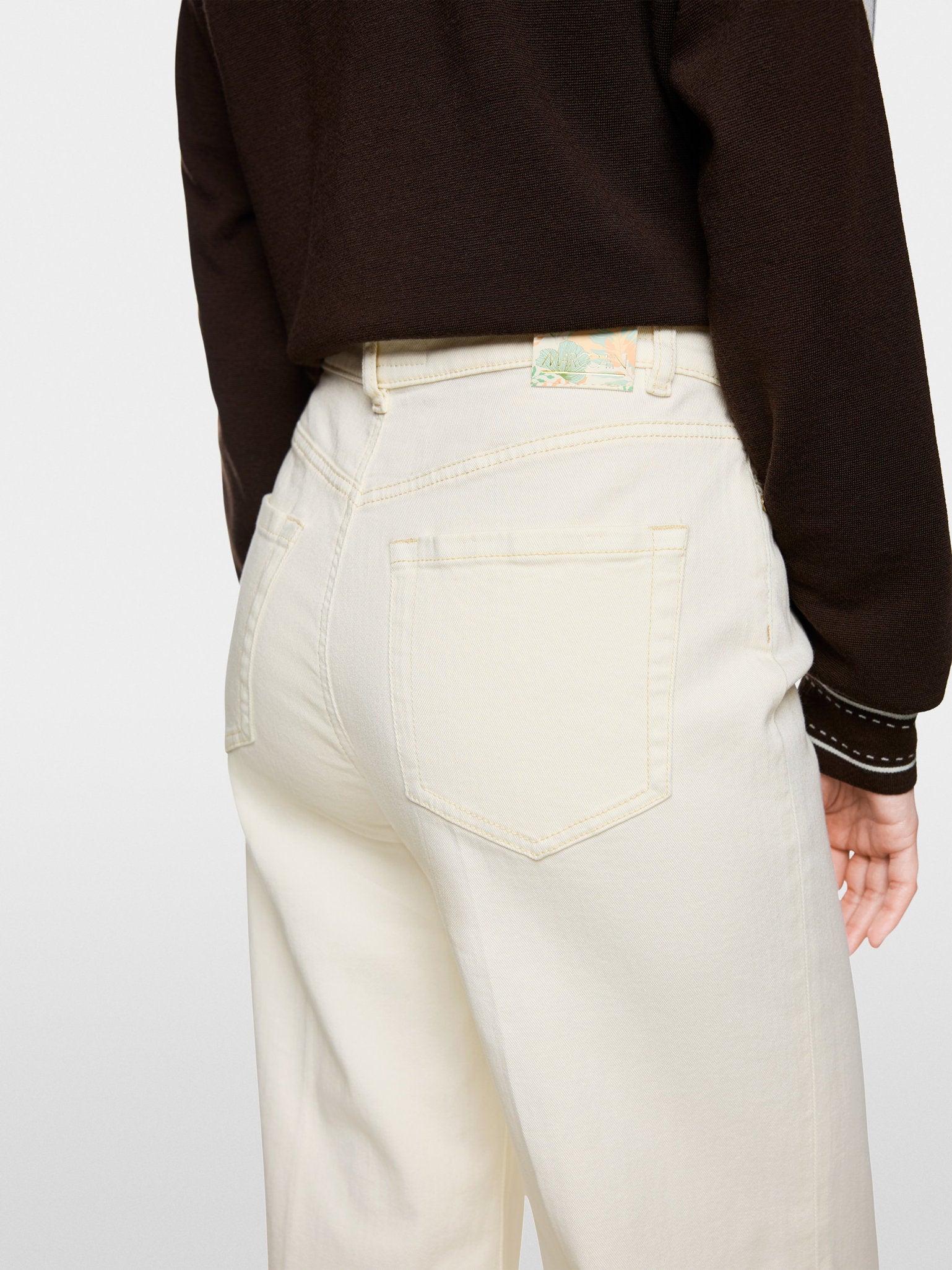 Marc Main_WIGAN Rethink Together Jeans_ZC 82.05 D02_112_05