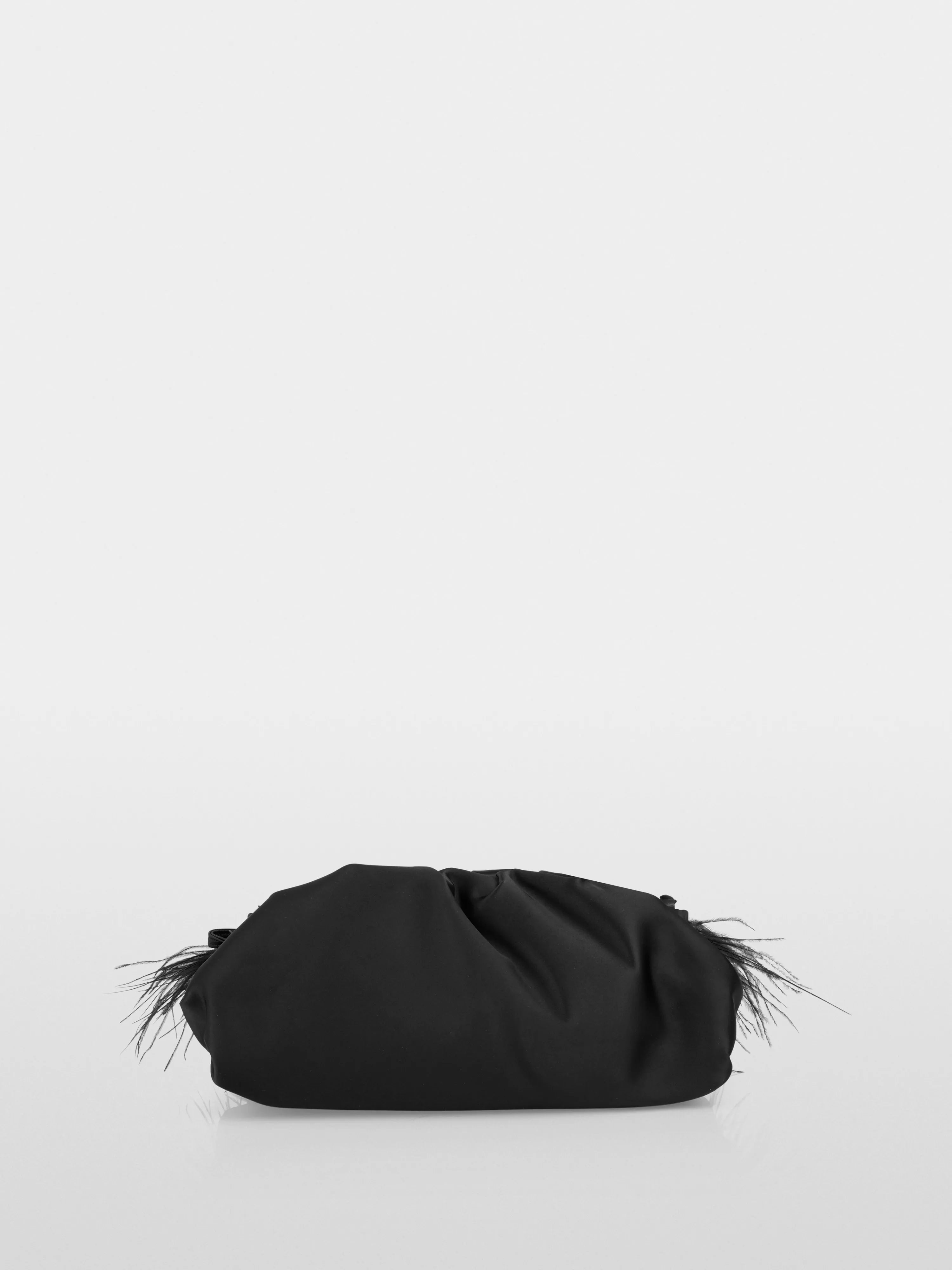 Marc Cain_Black_Elegant Clutch Bag with Feathers_ZG TL.01 Z06_900_02