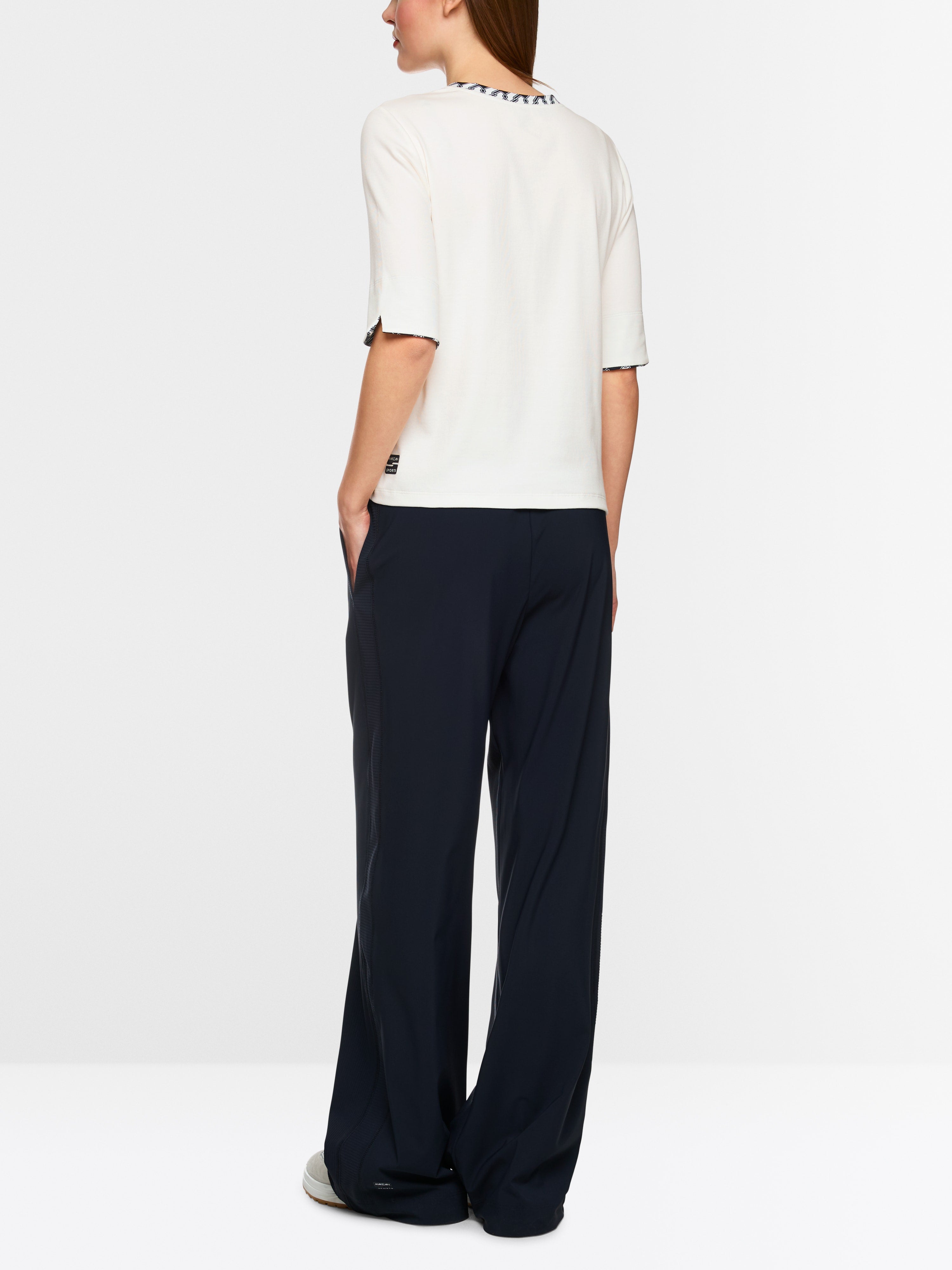 Marc Cain_Off-White_Jersey Shirt with Print Details_ZS 48.18 J55_110_03