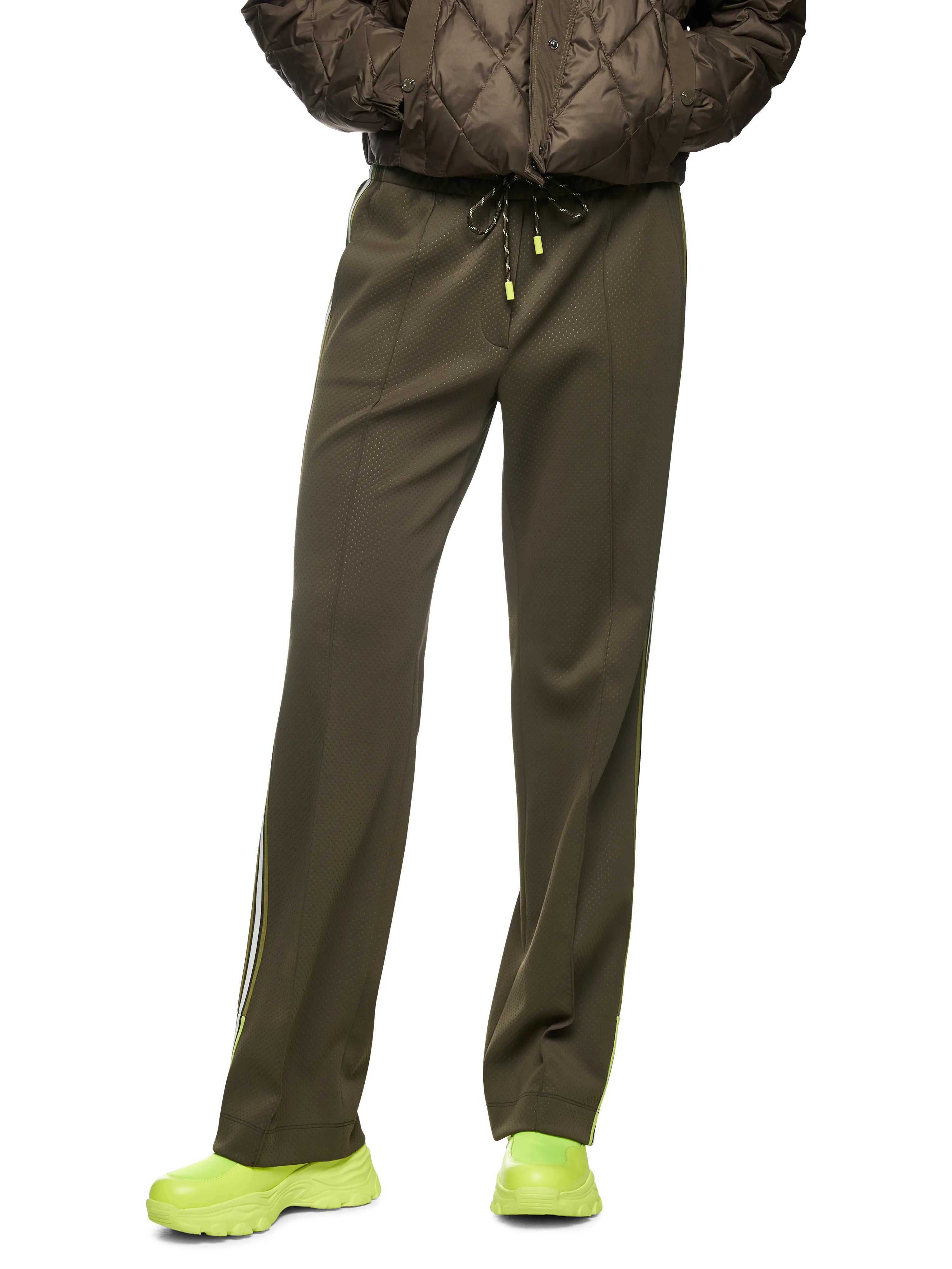 Marc Cain_Olive Drab_WASHINGTON Jogging Trousers_ZS 81.26 J18_595_06