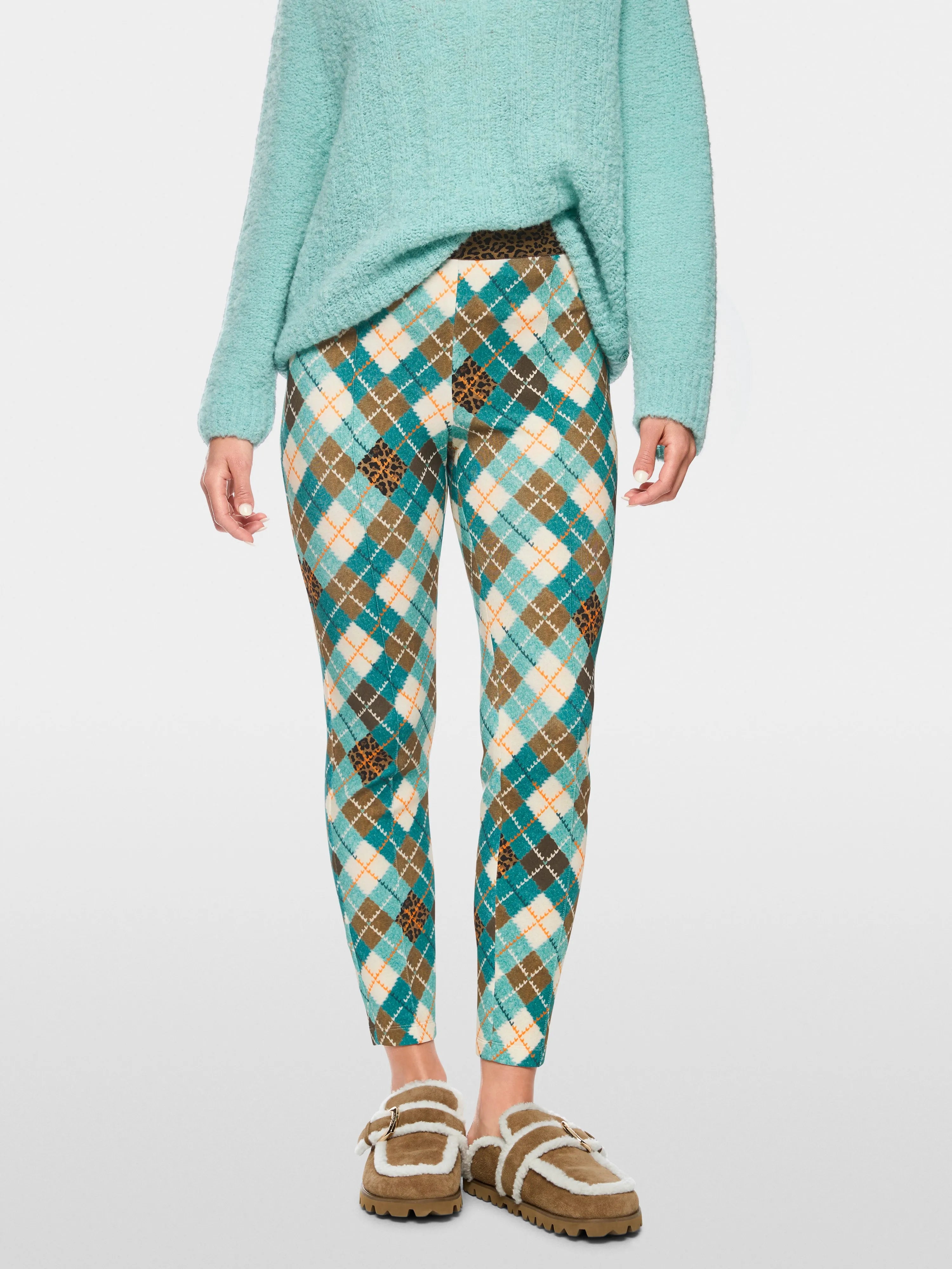 Marccain_Soft Teal_Tight 7/8 Sofia Trousers with Waistband_ZS 81.27 J62_507_06
